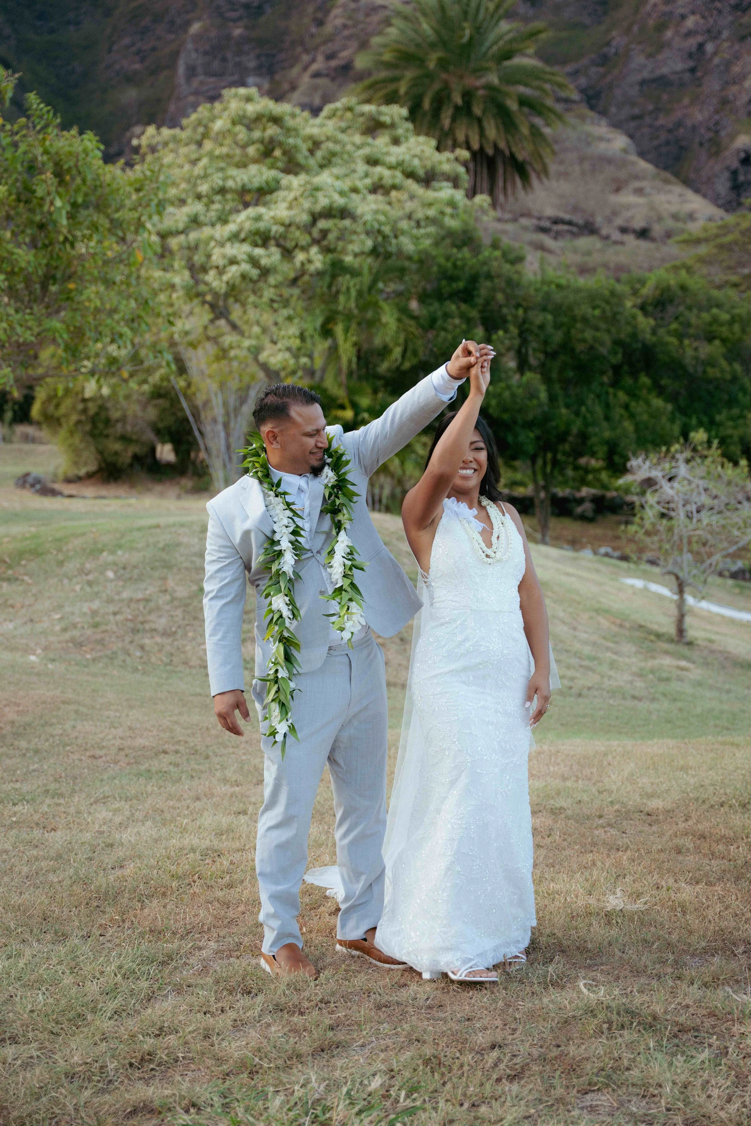 Chelsea-and-Rusty- Paliku-Gardens-Kualoa-Ranch-aloha-media-weddings-20.jpg
