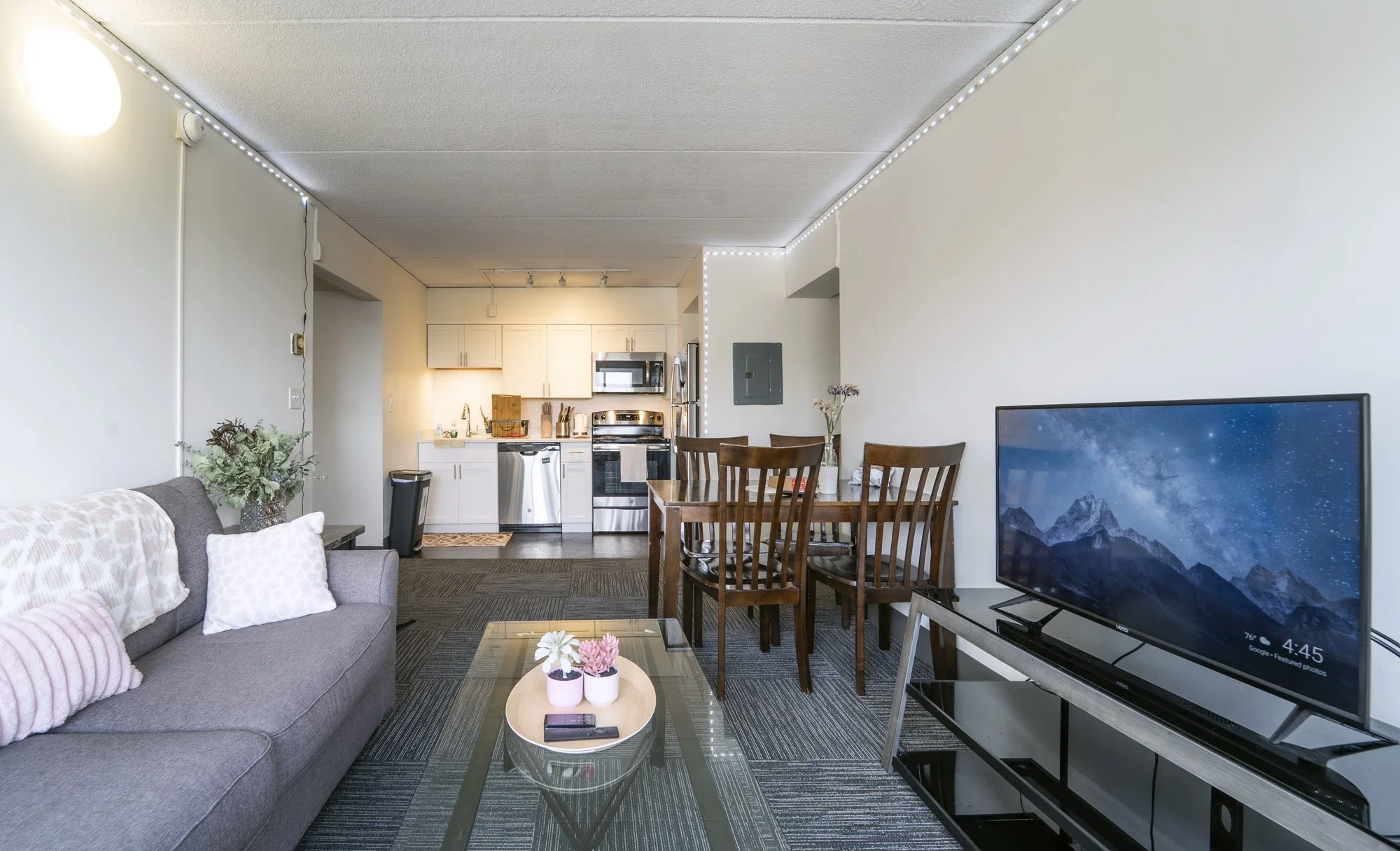Eddygate_Living Room_3 (1).jpg
