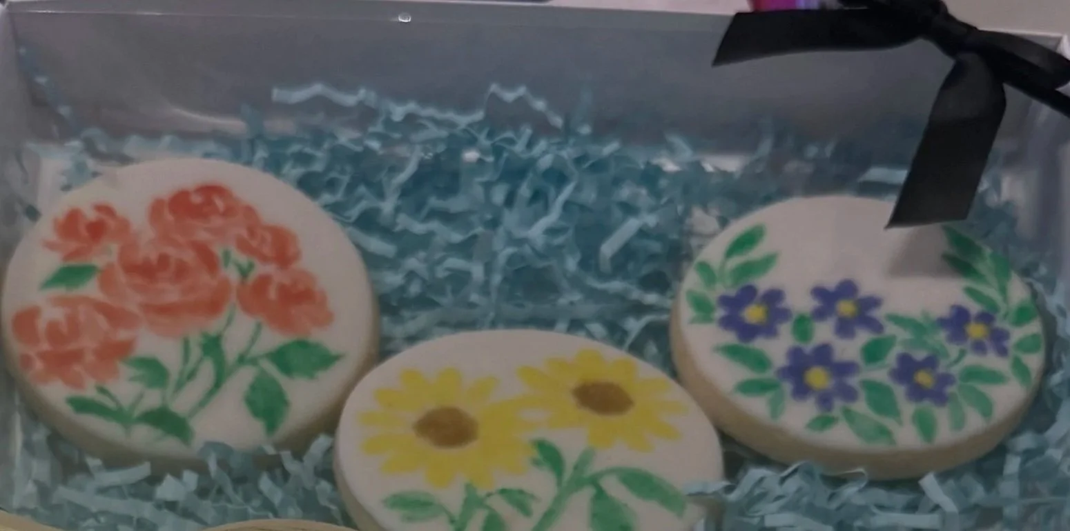Edible watercolor flowers