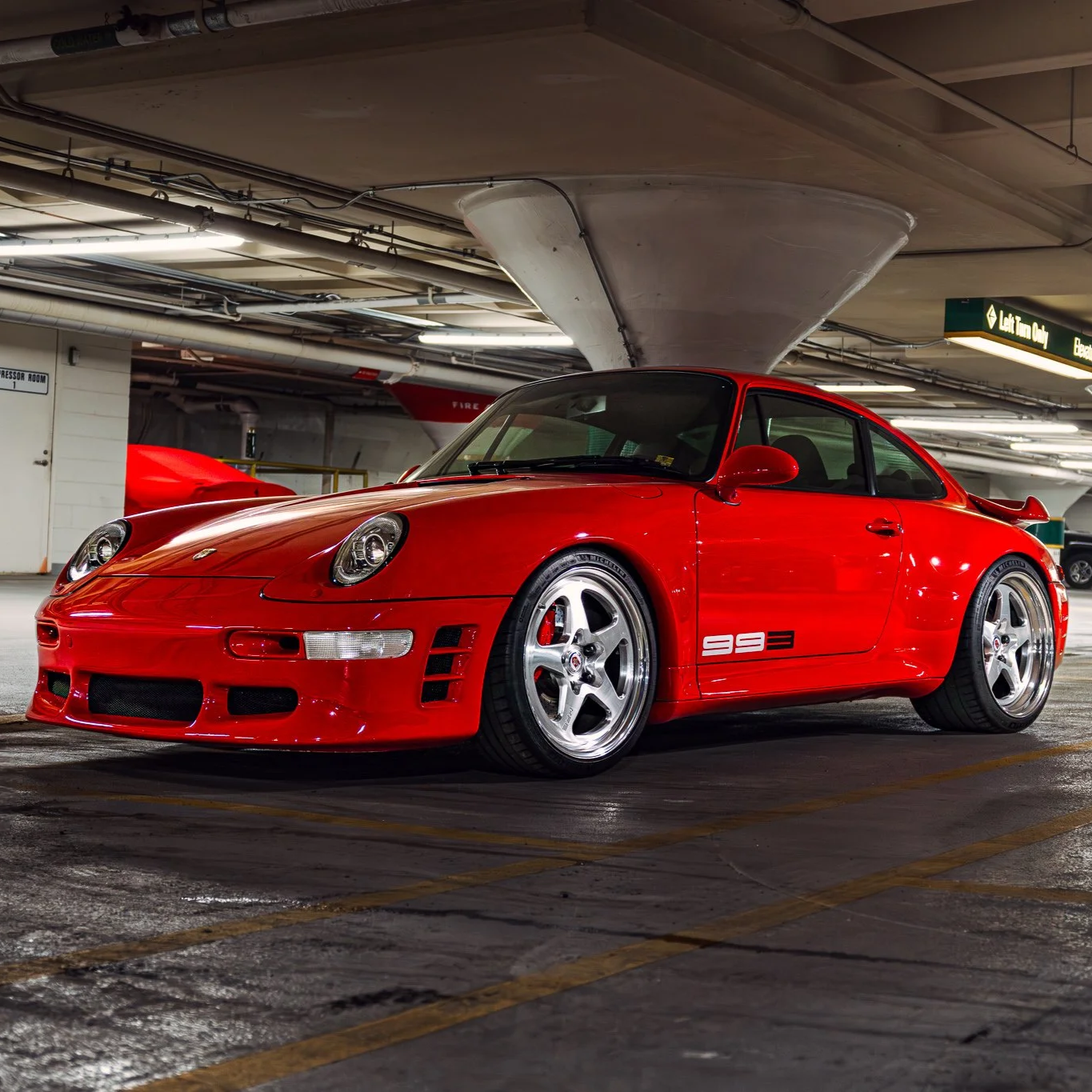 AUTOMOTIVE & CREATIVE