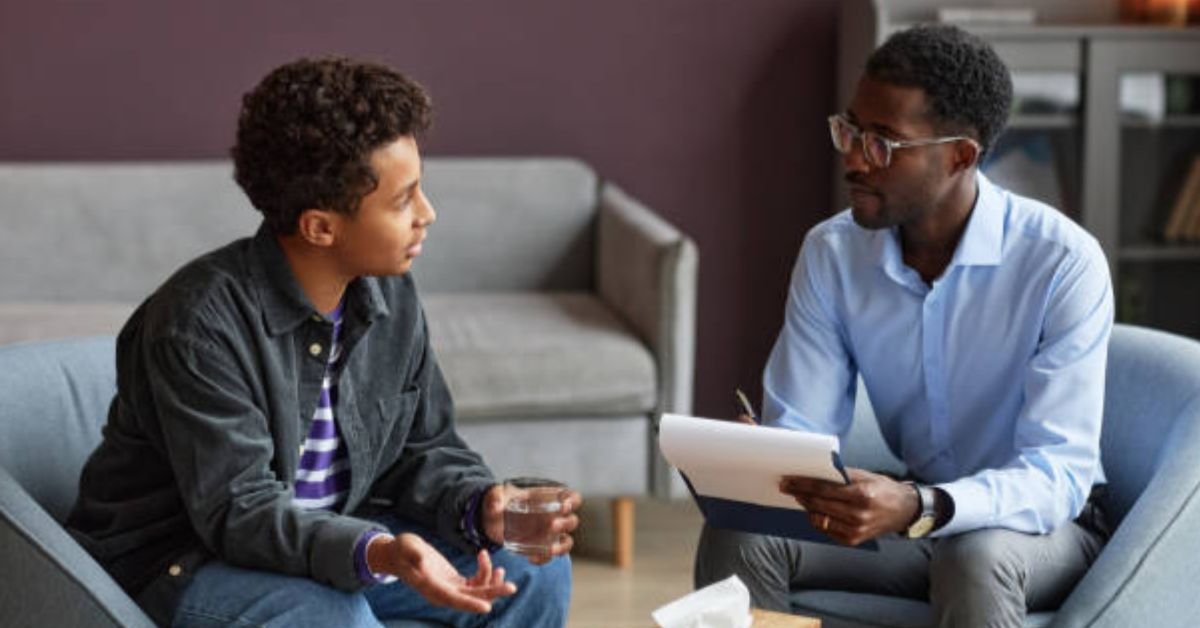Teen Counseling Overland Park: How Can Counseling Help Your Teen Navigate Social Media Pressure and Emotional Challenges?
