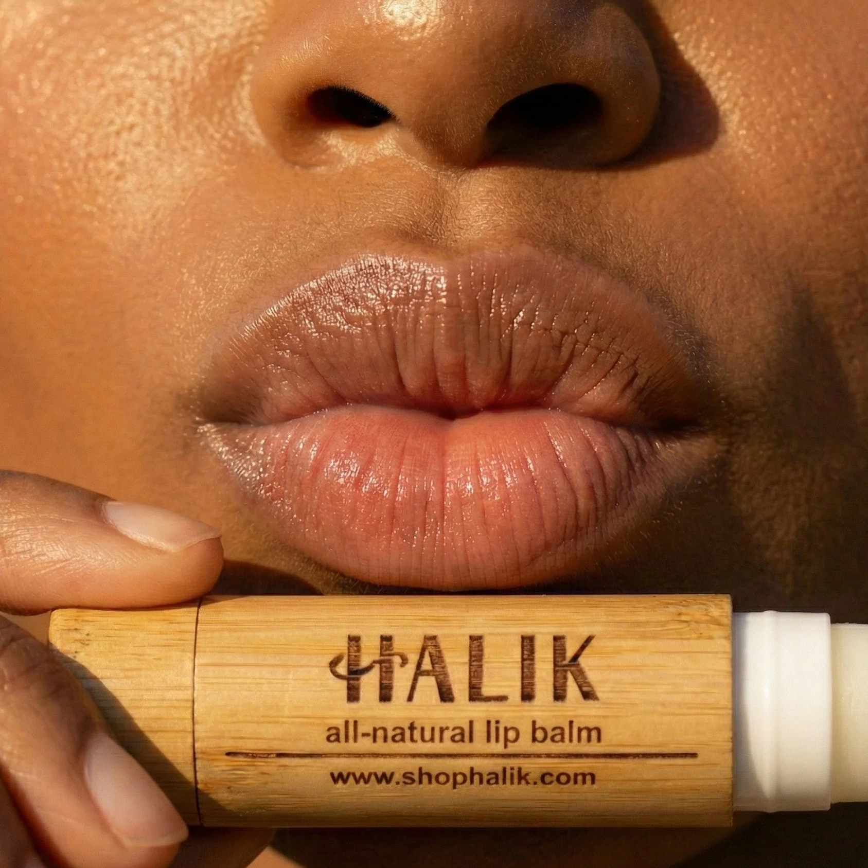 halik-lip-balm-lifestyle-4x3-1.png