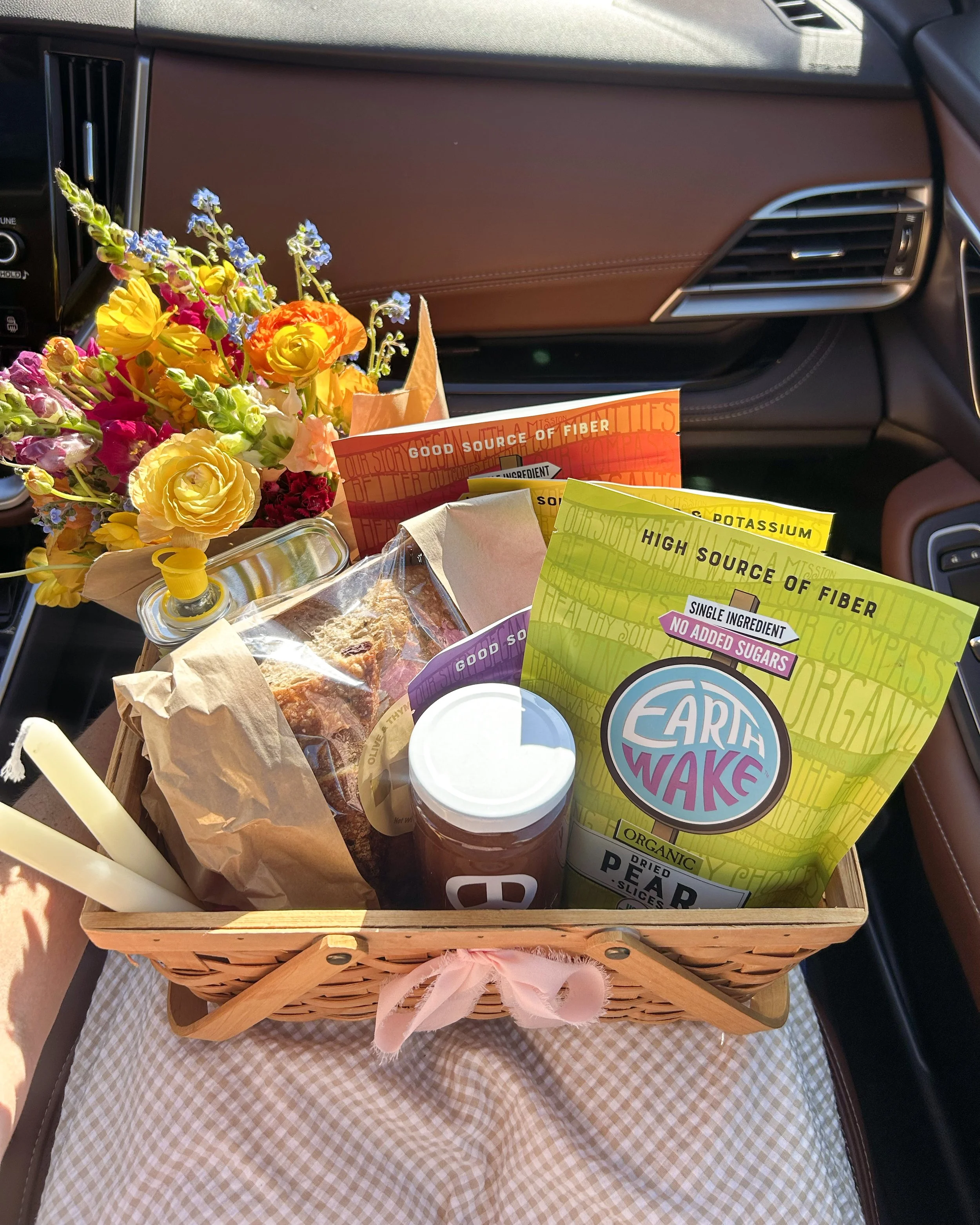 10_mothers day basket b.jpg