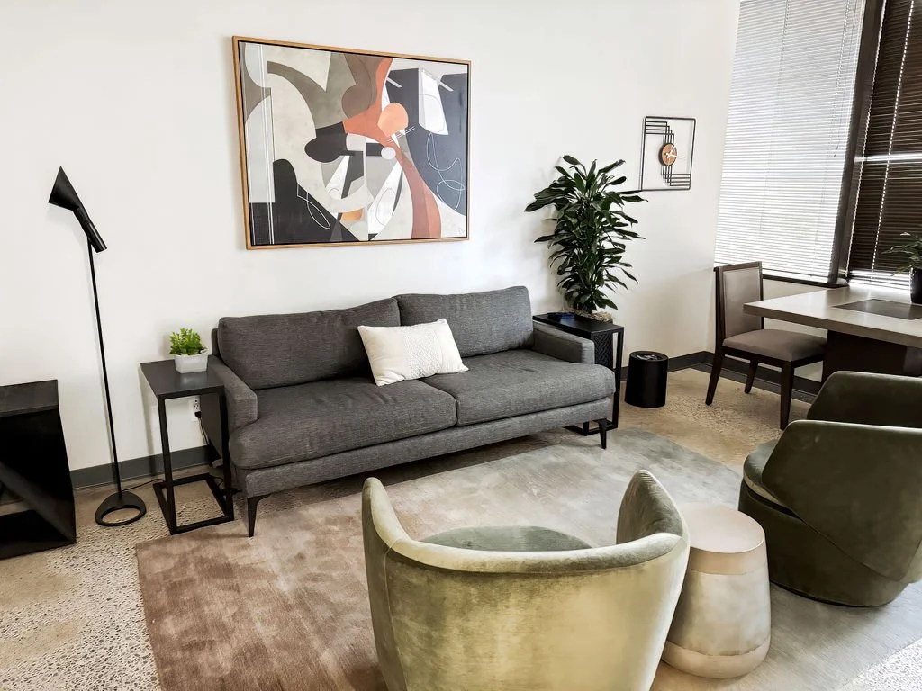 Comfortable therapy office space in Houston Heights designed for sessions with a relationship therapist Heights and couples therapist Houston couples counseling.