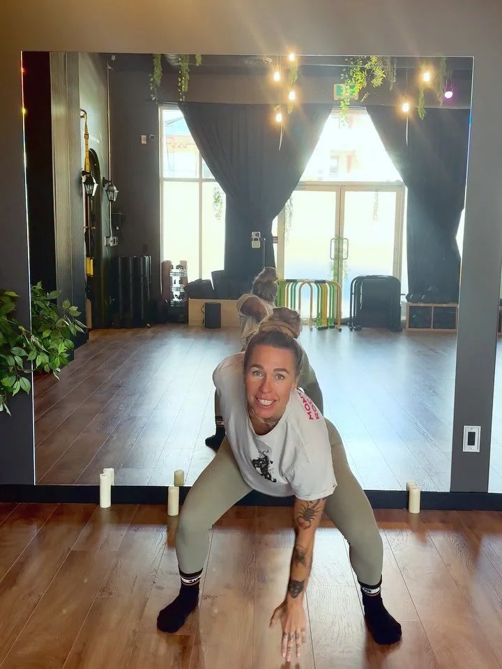 Alright crew, I&rsquo;ve made this one extra easy for you.
Yesterday you had to follow the reel but now it&rsquo;s broken down slide by slide so you can pause, do the move, then swipe to the next.
You&rsquo;re welcome 😉

Here&rsquo;s the game plan ?