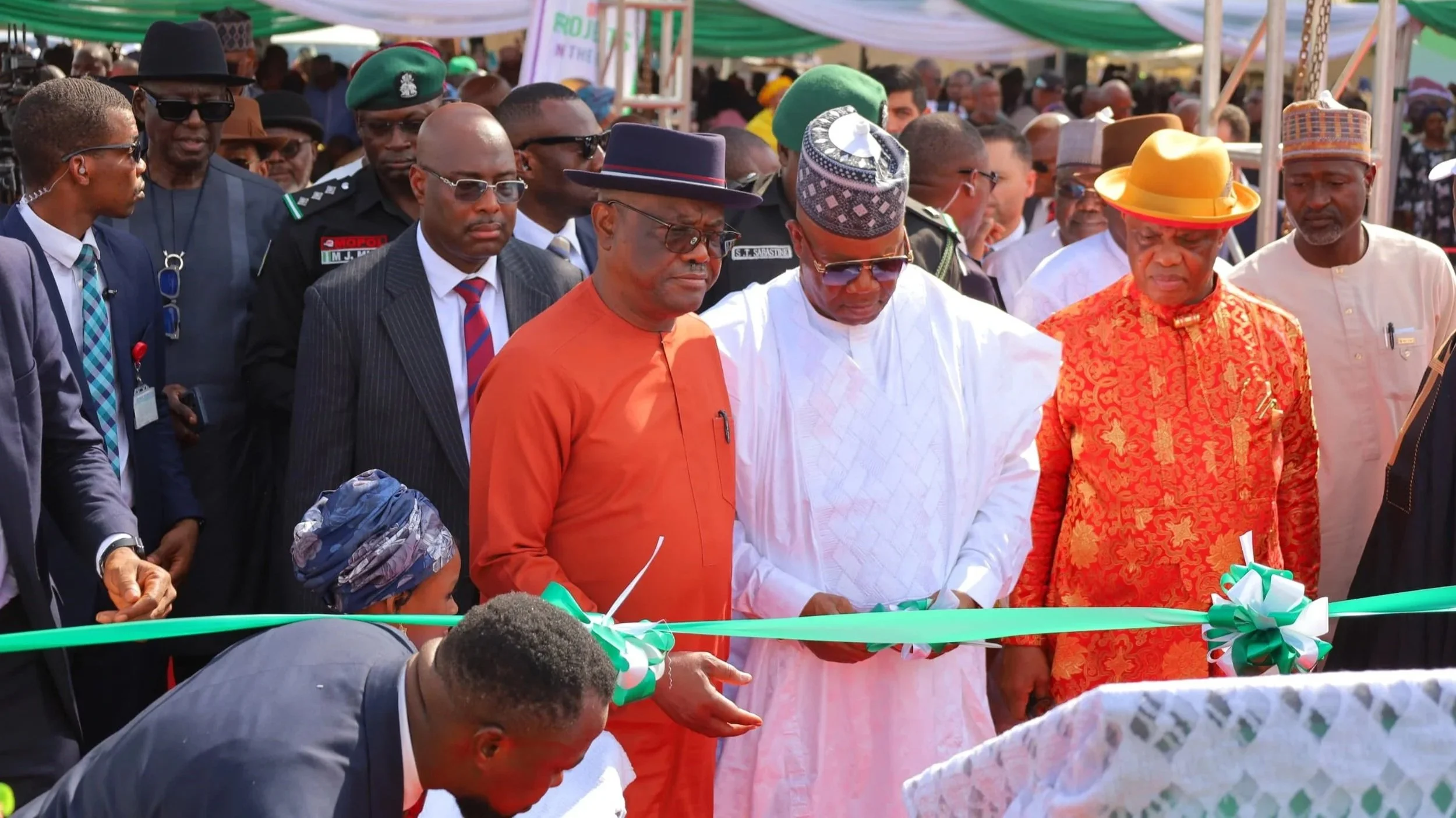 tinubu-urges-kwali-residents-to-protect-new-road