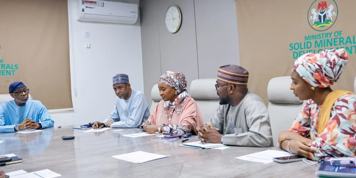 Nigeria Secures $1.3bn Alumina Refinery Pact with AFC