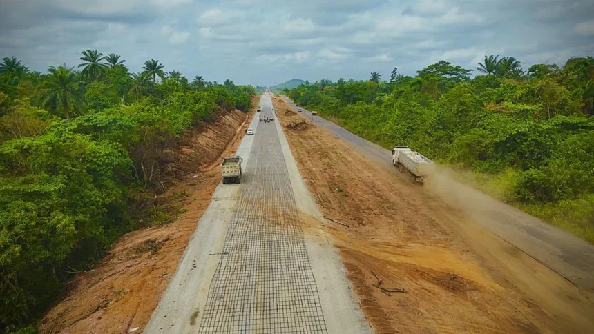 Umahi Withdraws ₦2.8 Billion Palliative Certificate, Suspends Ibadan-Ife-Ilesa Expressway Work
