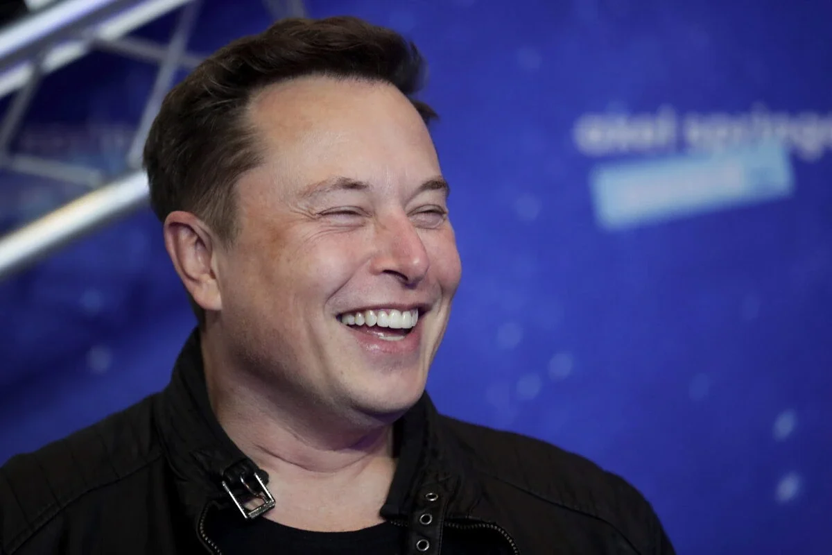 Elon Musk’s Wealth Surges Back Above $1tn as SpaceX, Tesla Rally
