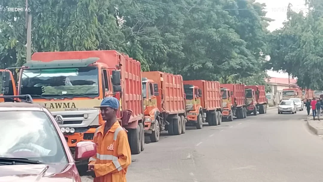 LAWMA Deploys 25 Trucks to Clear Oshodi Waste as Collection Costs Come Under Review