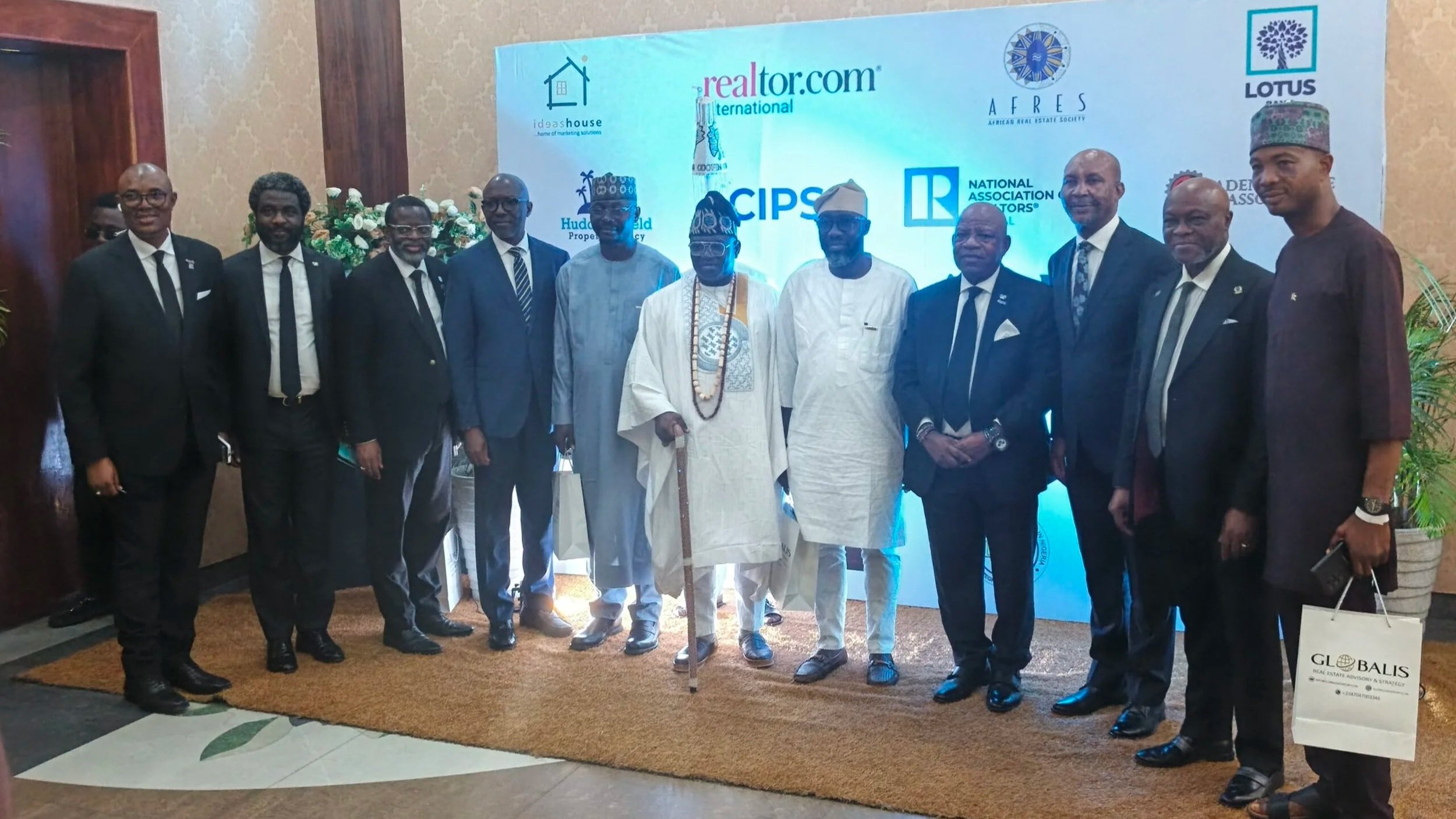 Globalis-Photo-scaled