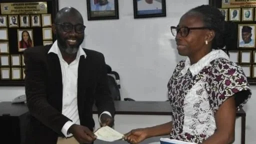 Lagos-refunds-N23.2m-to-Housing-scheme-subscribers