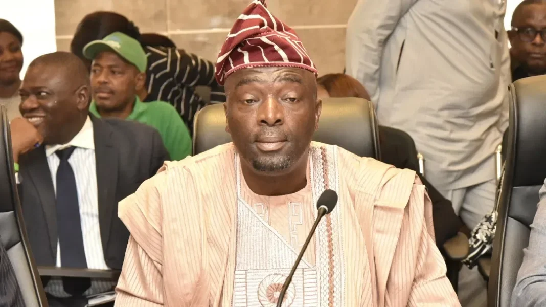 FHA-CHAIRMAN-PICTURE-GWARINPA-DEMOLITION