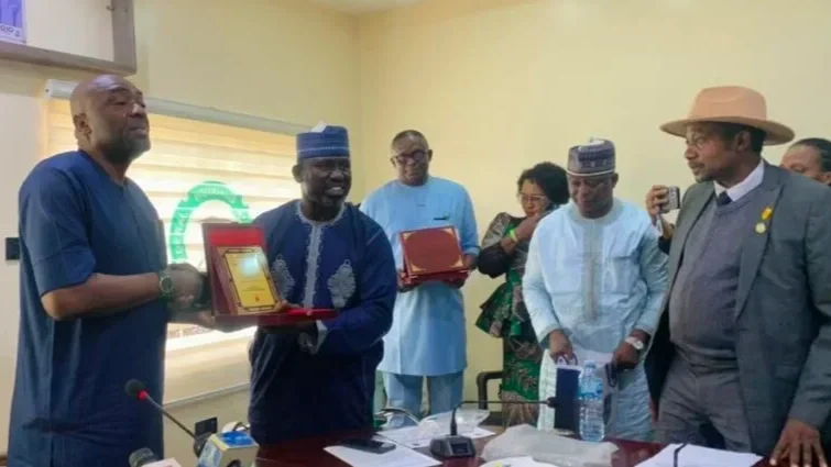 federal-housing-md-bags-acans-anti-corruption-award