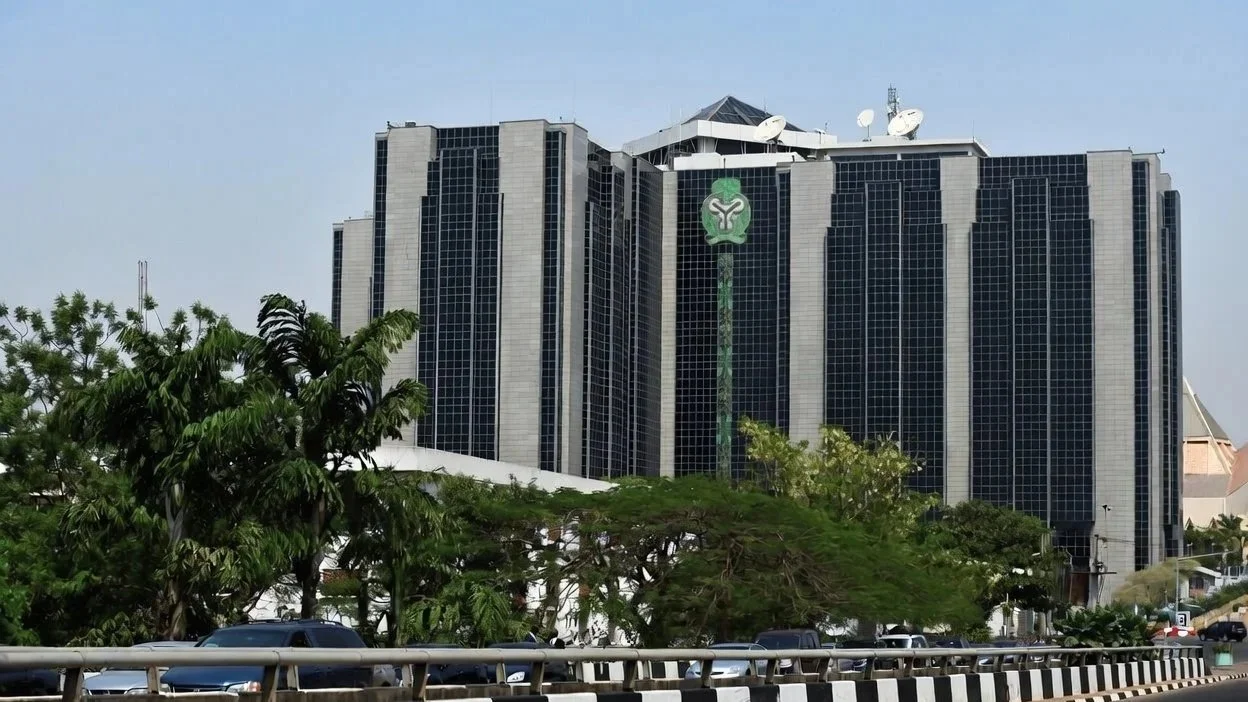 central-bank-of-nigeria-road-view