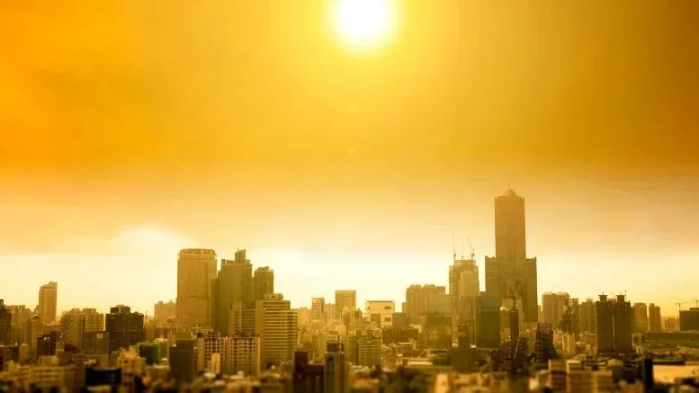 Summer-Heat-Wave-City