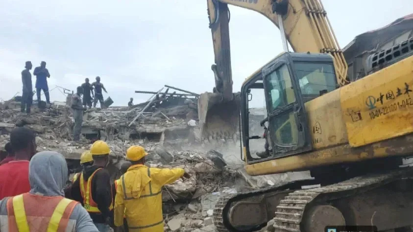 8-die-26-rescued-in-Lagos-building-collapse