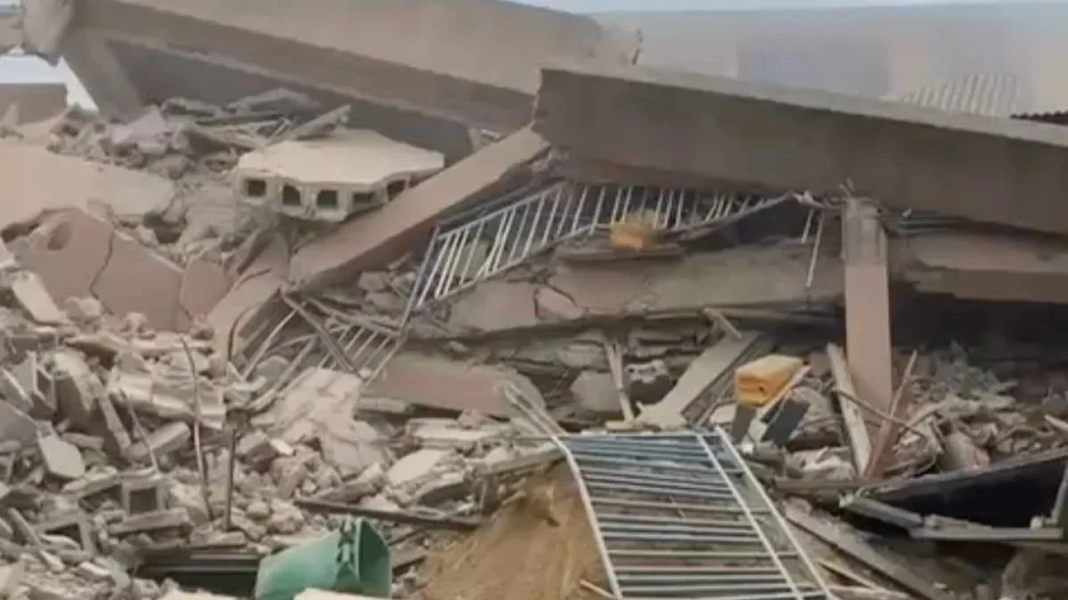 Four-storey-school-building-collapses-in-Lagos