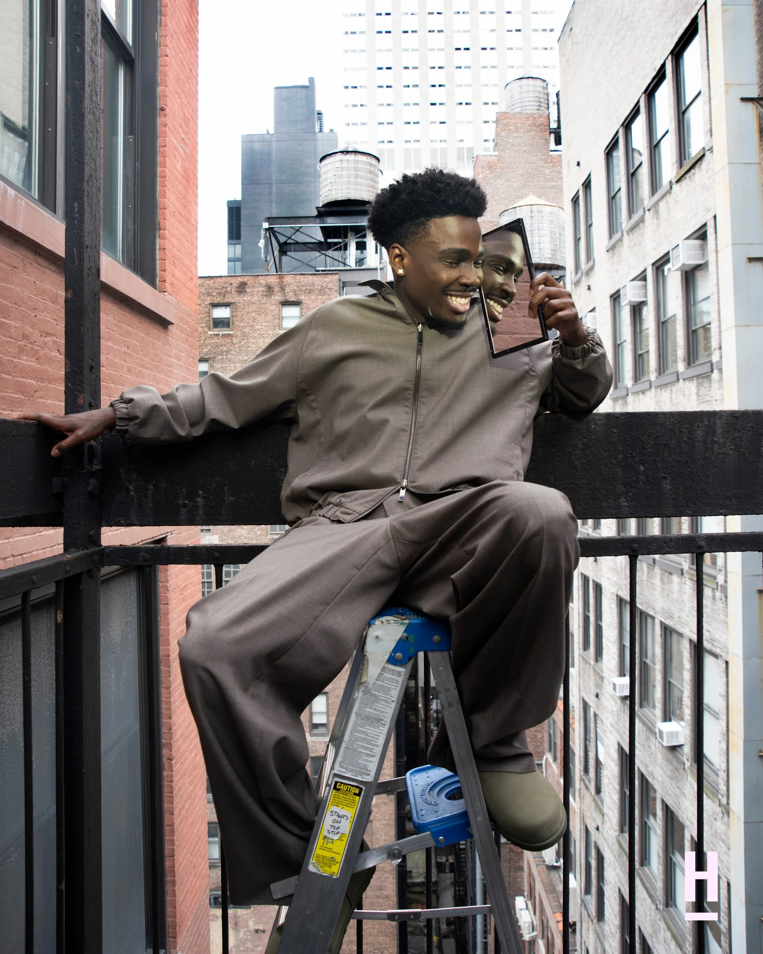HIGHSNOBIETY863356762_18646479766057337_2123048596486691154_n.jpg