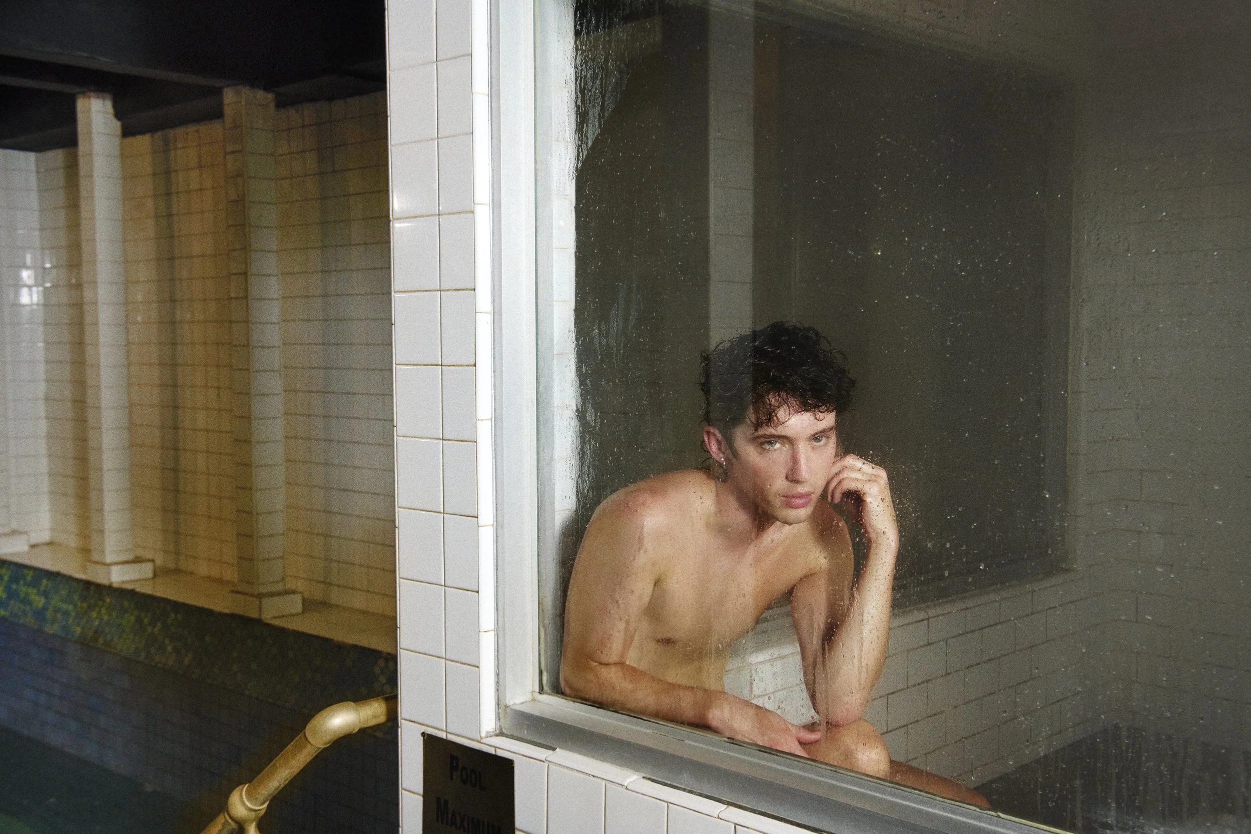 20260818_NY_MAG_RYAN_MCGINLEY_SHOT_2_TROYE_415_03.jpg