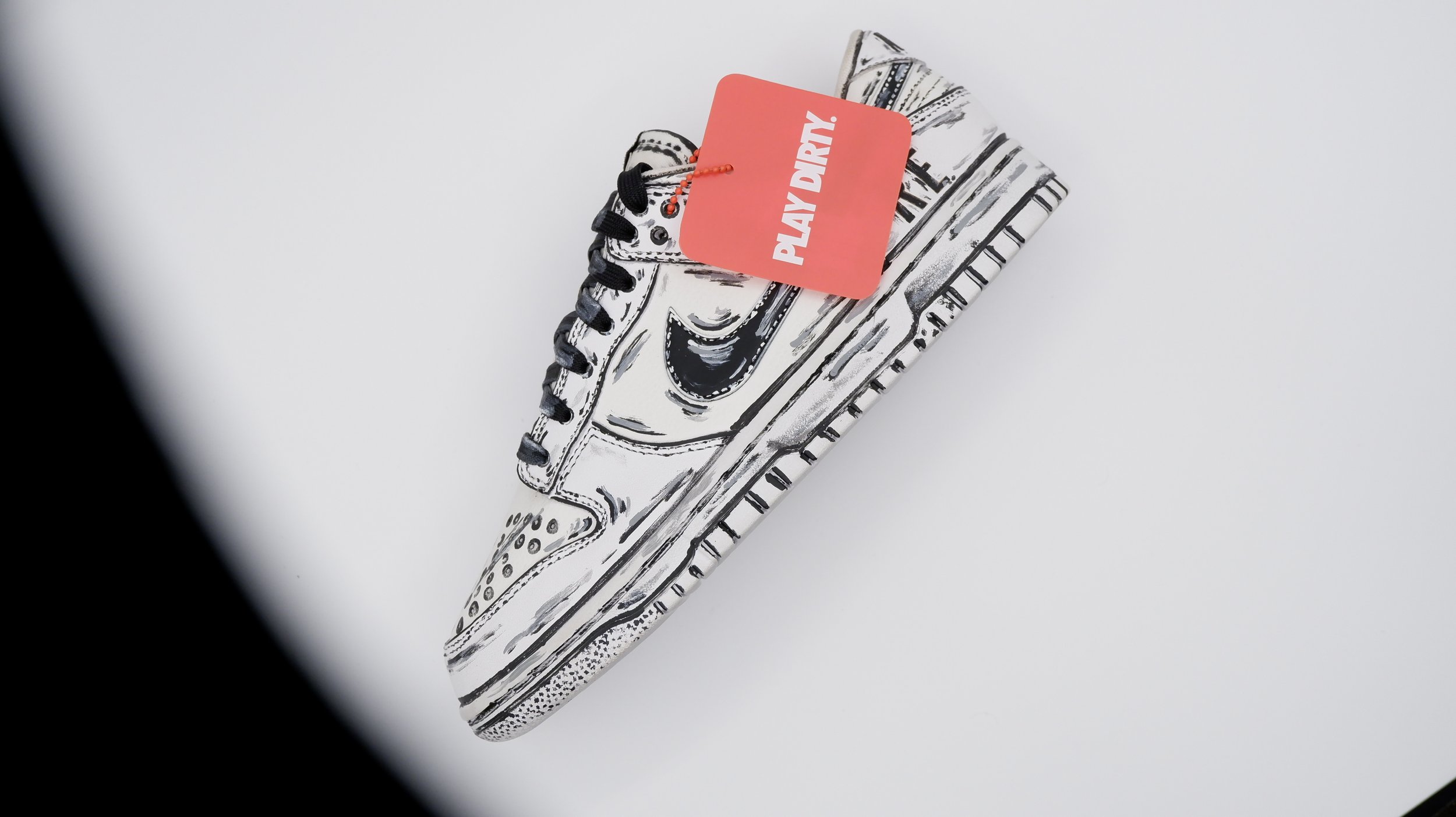 Dunk low Triple White "CARTOON"