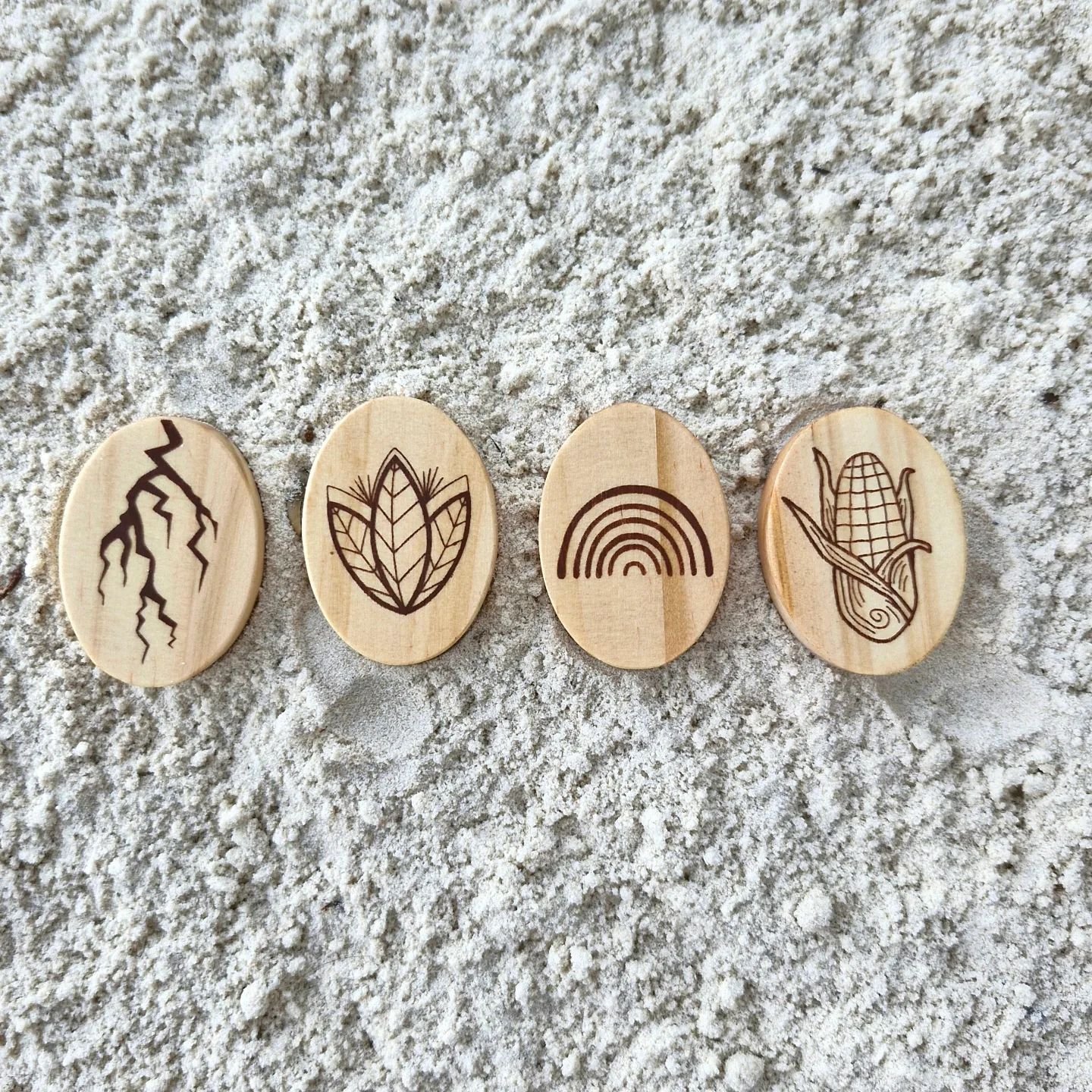 😳 How is it that there are only a little over 4 months left to the year? 

🏔 Some reminders from Pacha Runas and Sacred Symbols from the Andes: 

⚡ Illapa (lightning): To embrace big changes life is asking of us and to be a force of transformation 
