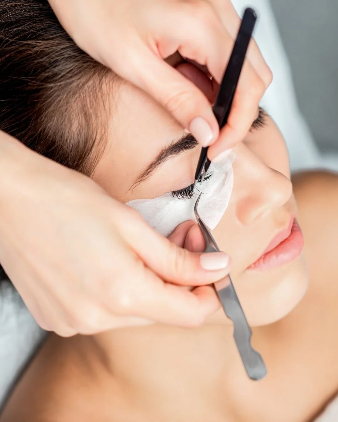 New to lash extensions? Enjoy 35% off your first Full Set + a FREE 7-day touch-up ✨
Custom lashes designed just for you by our Elite Lash Stylists.
Book at glowupstudio.com