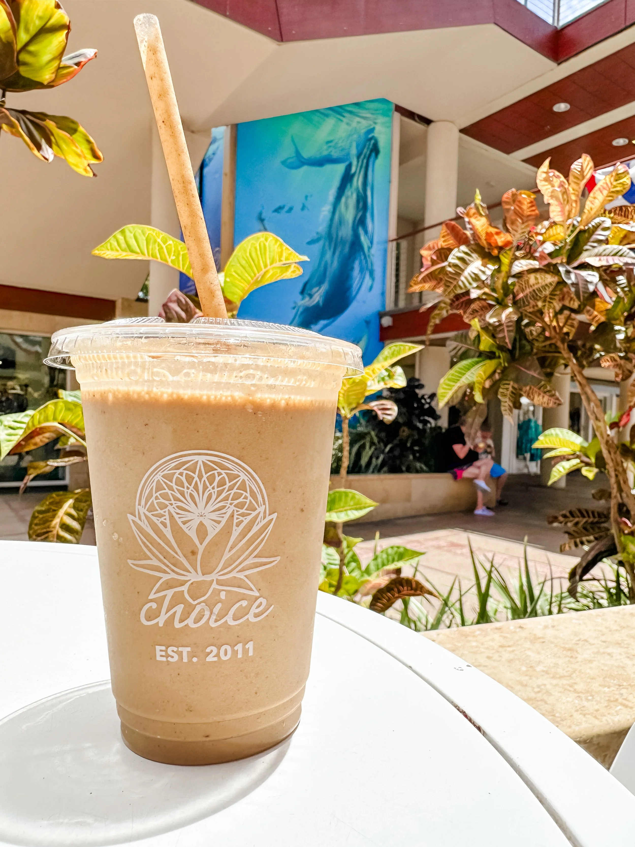 Organic cold brew coffee at Kaanapali Beach Choice Maui restaurant, best vegan coffee spot for Hawaii vacation