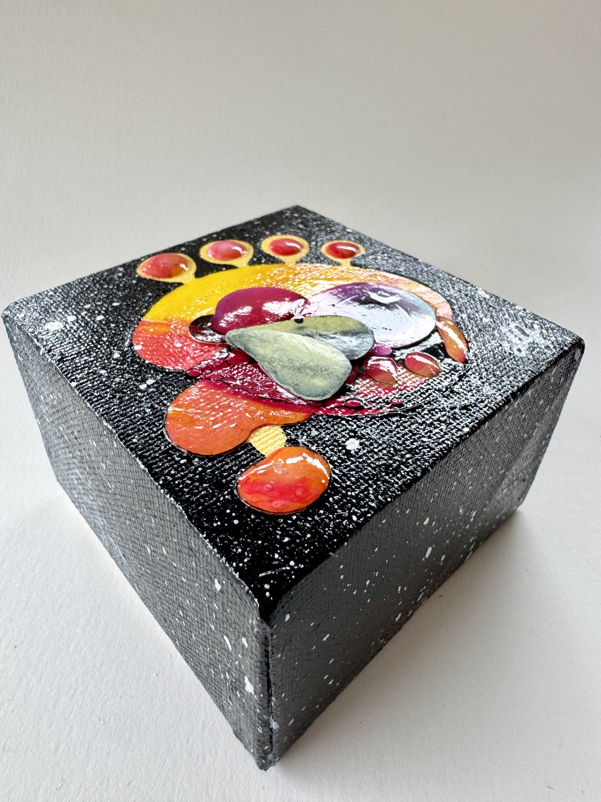 Quark X Side View.jpg