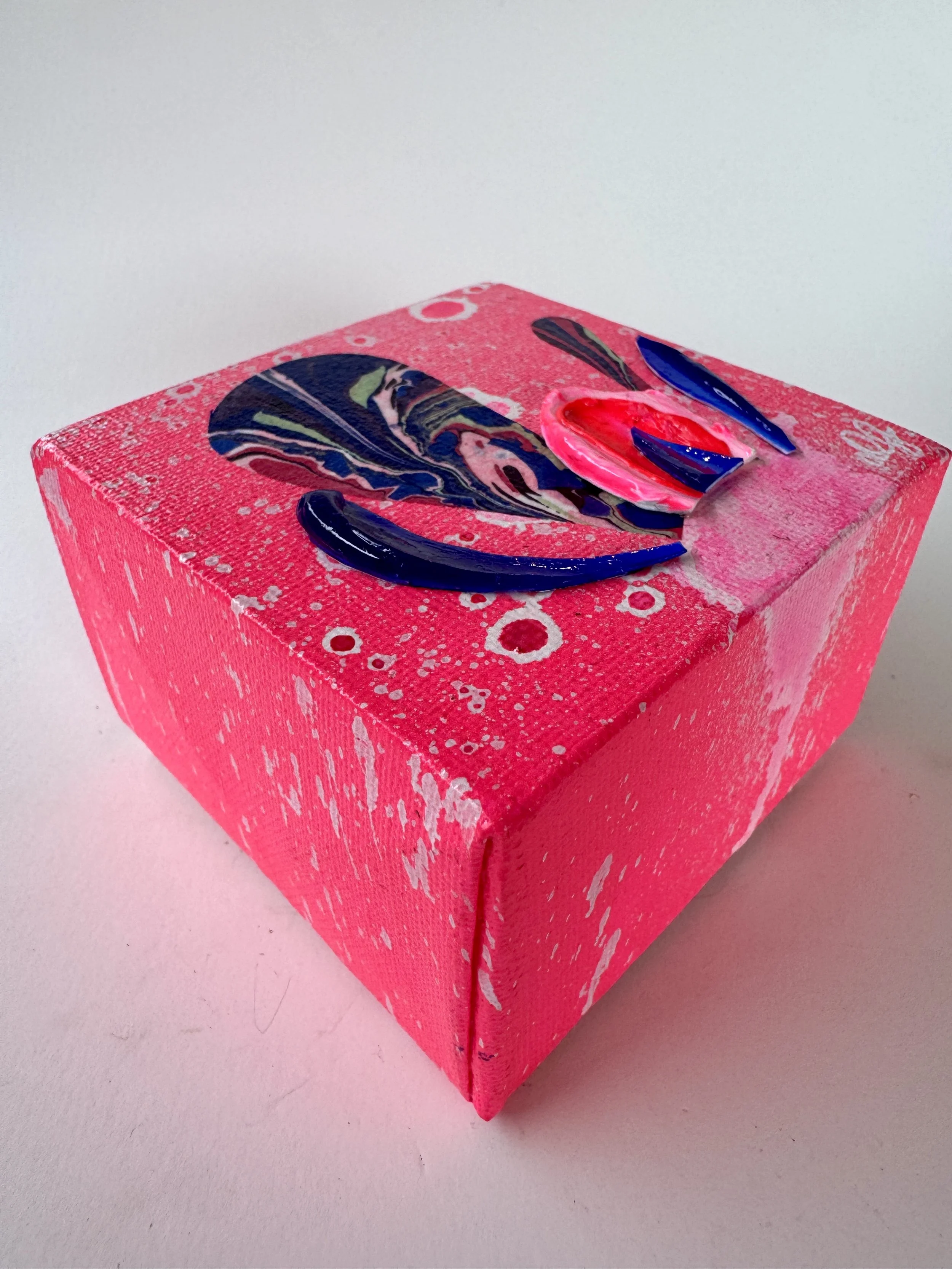 Quark XXVI Side View.jpg