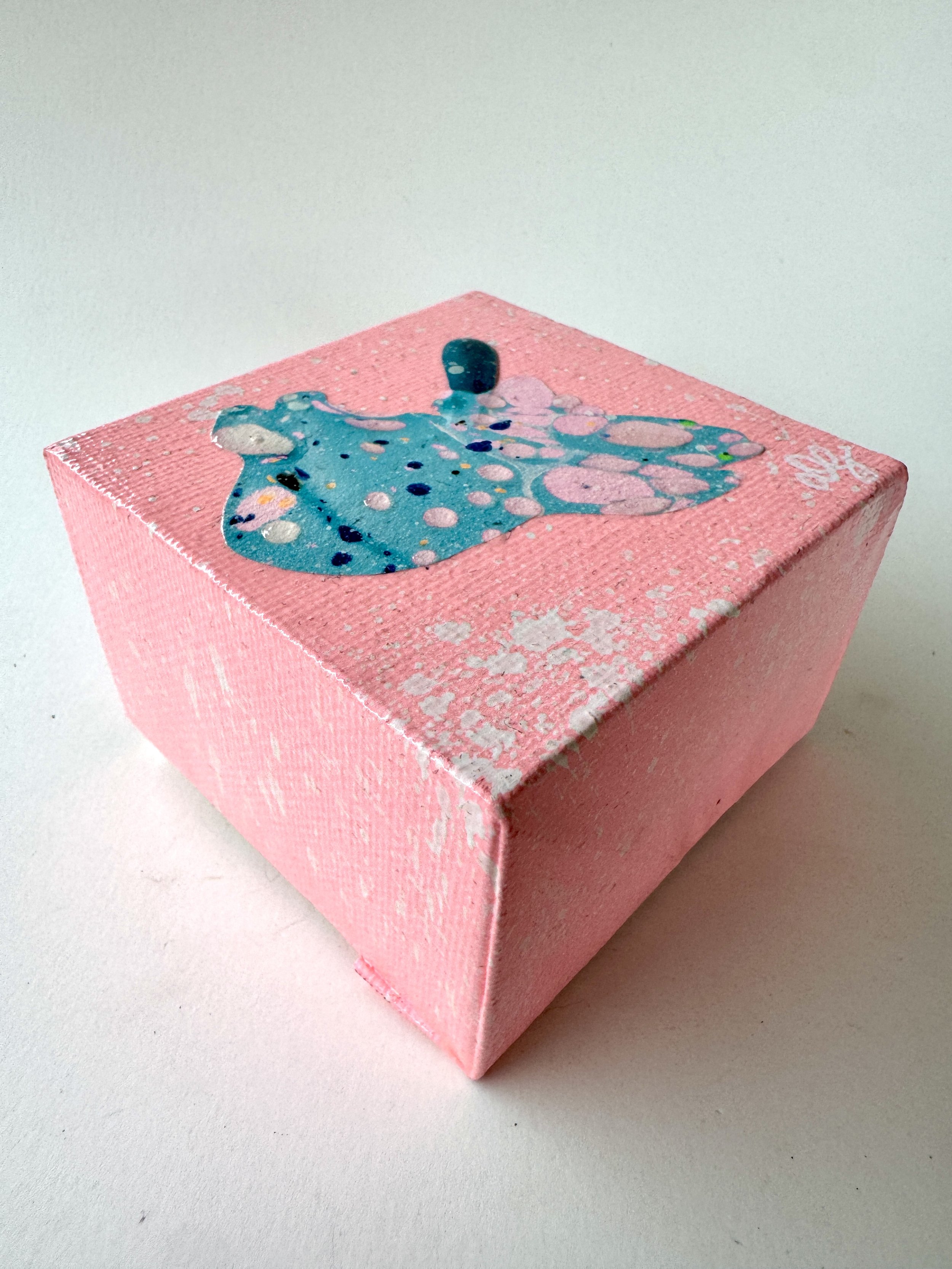 Quark XXIII Side View.jpg