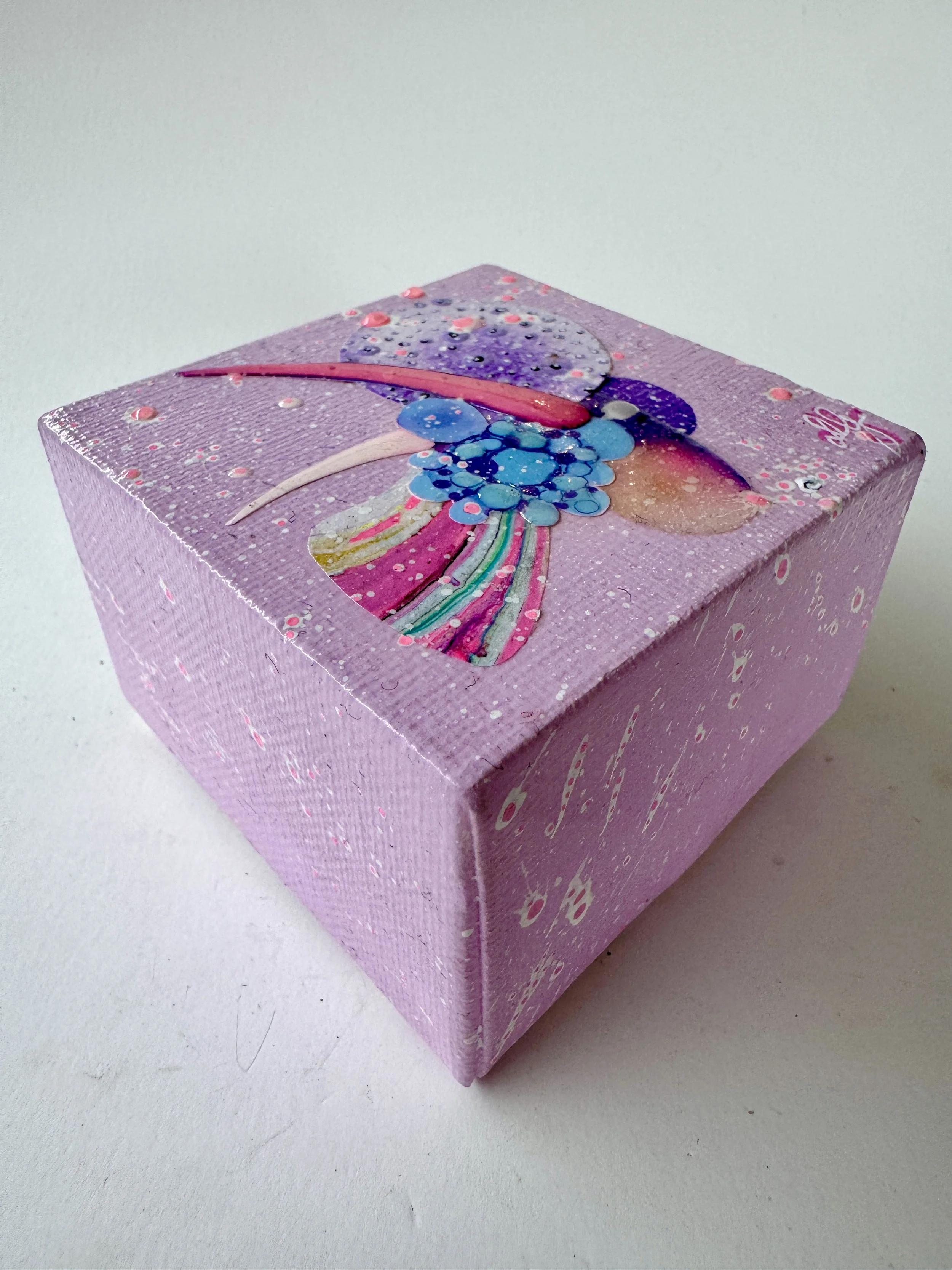 Quark XXXII Side View.jpg