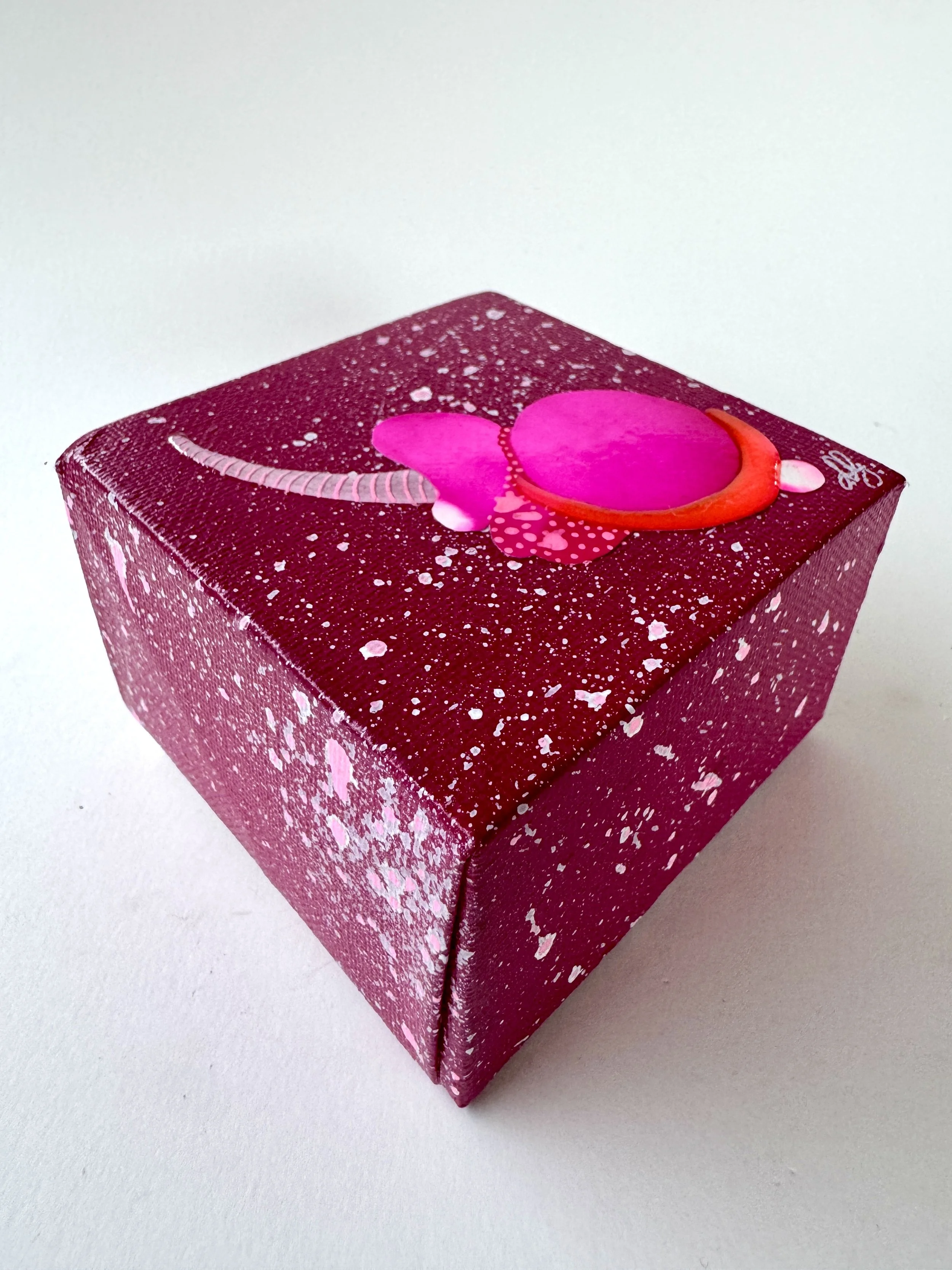 Quark XXXV Side View.jpg