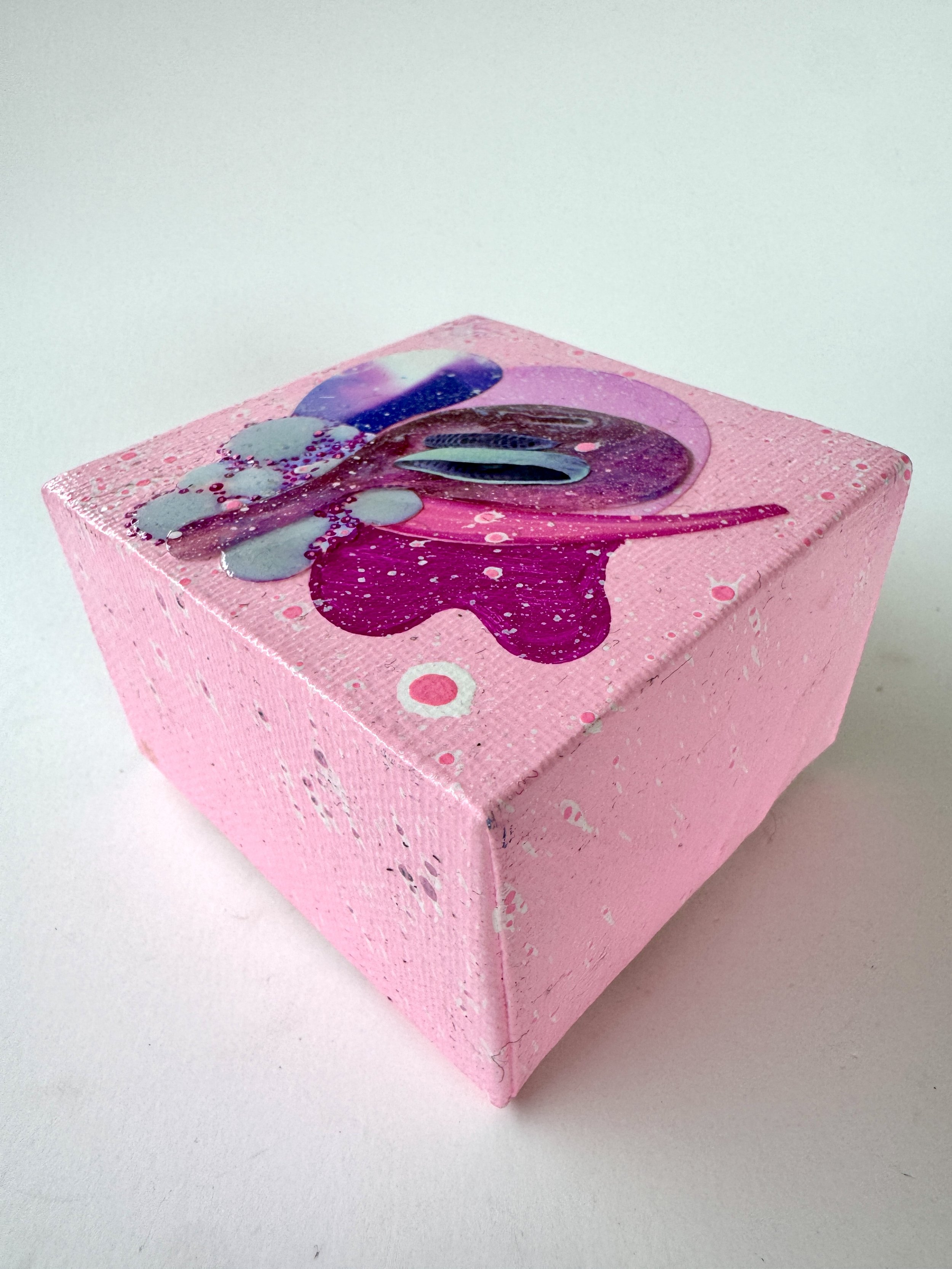 Quark XXI Side View.jpg