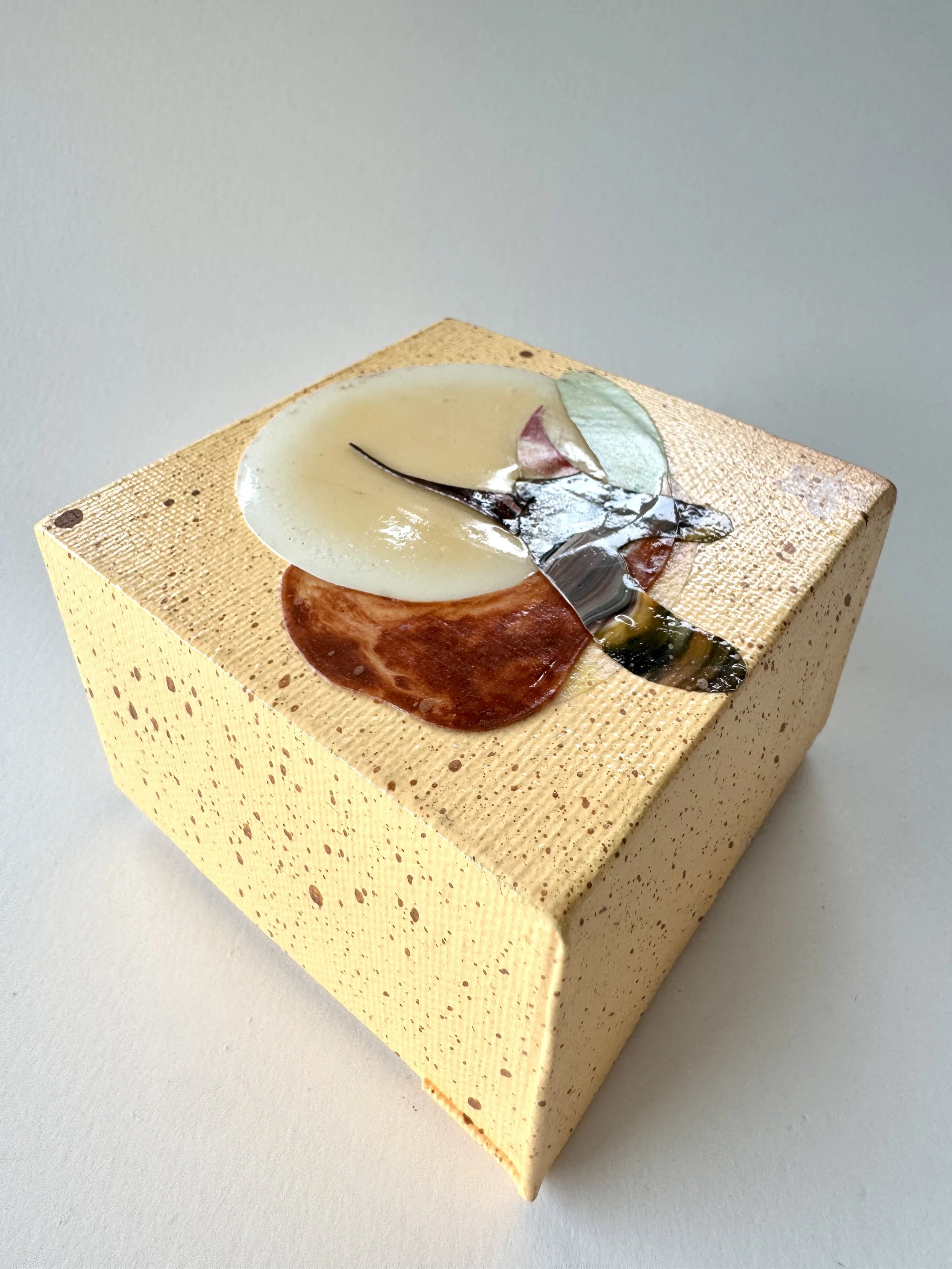 Quark IX Side View.jpg