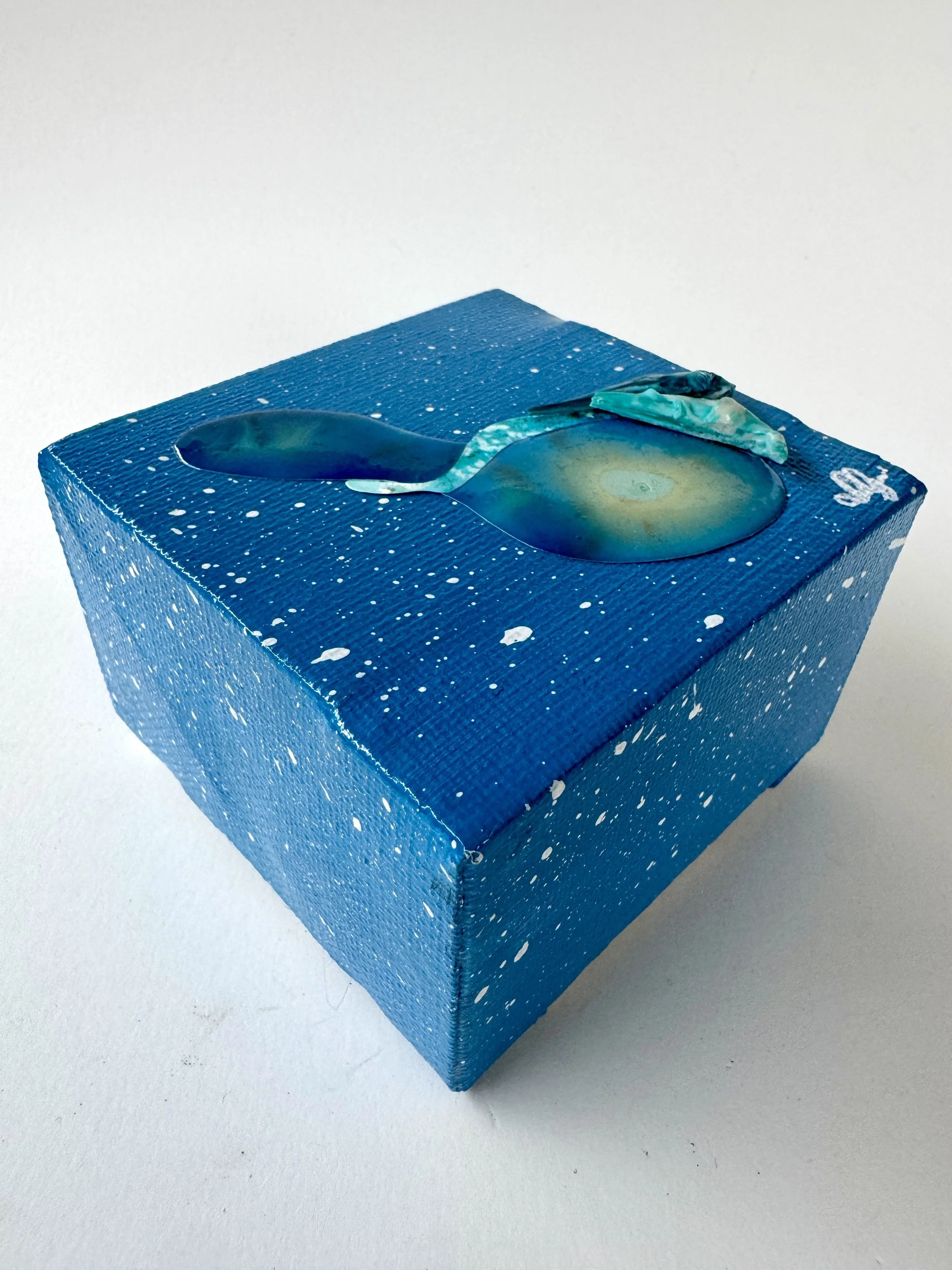 Quark XVII Side View.jpg