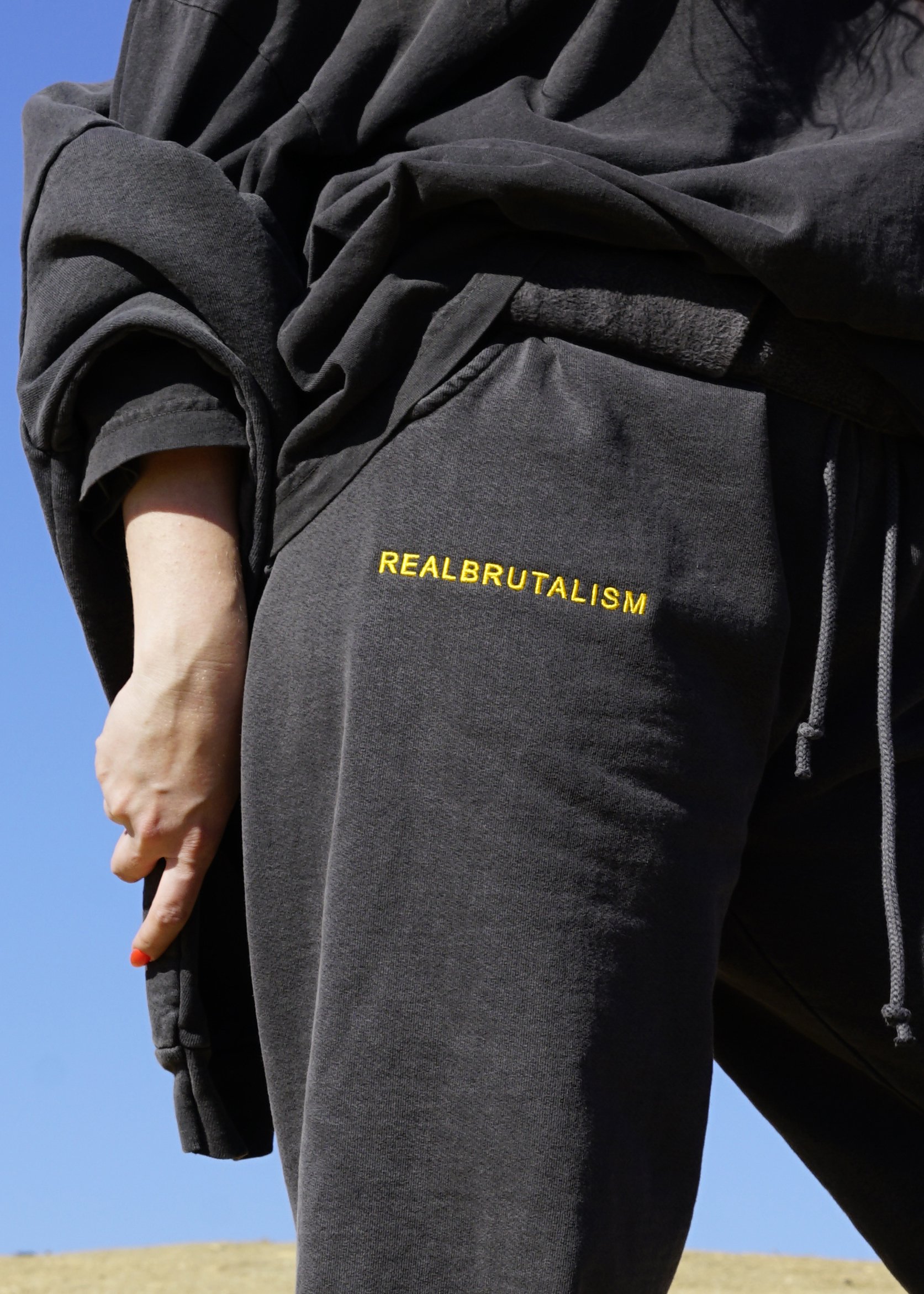 REALBRUTALISM-GOLD-LOGO-EMBROIDERY-BLACK-JOGGER-SWEATPANT-3.jpg
