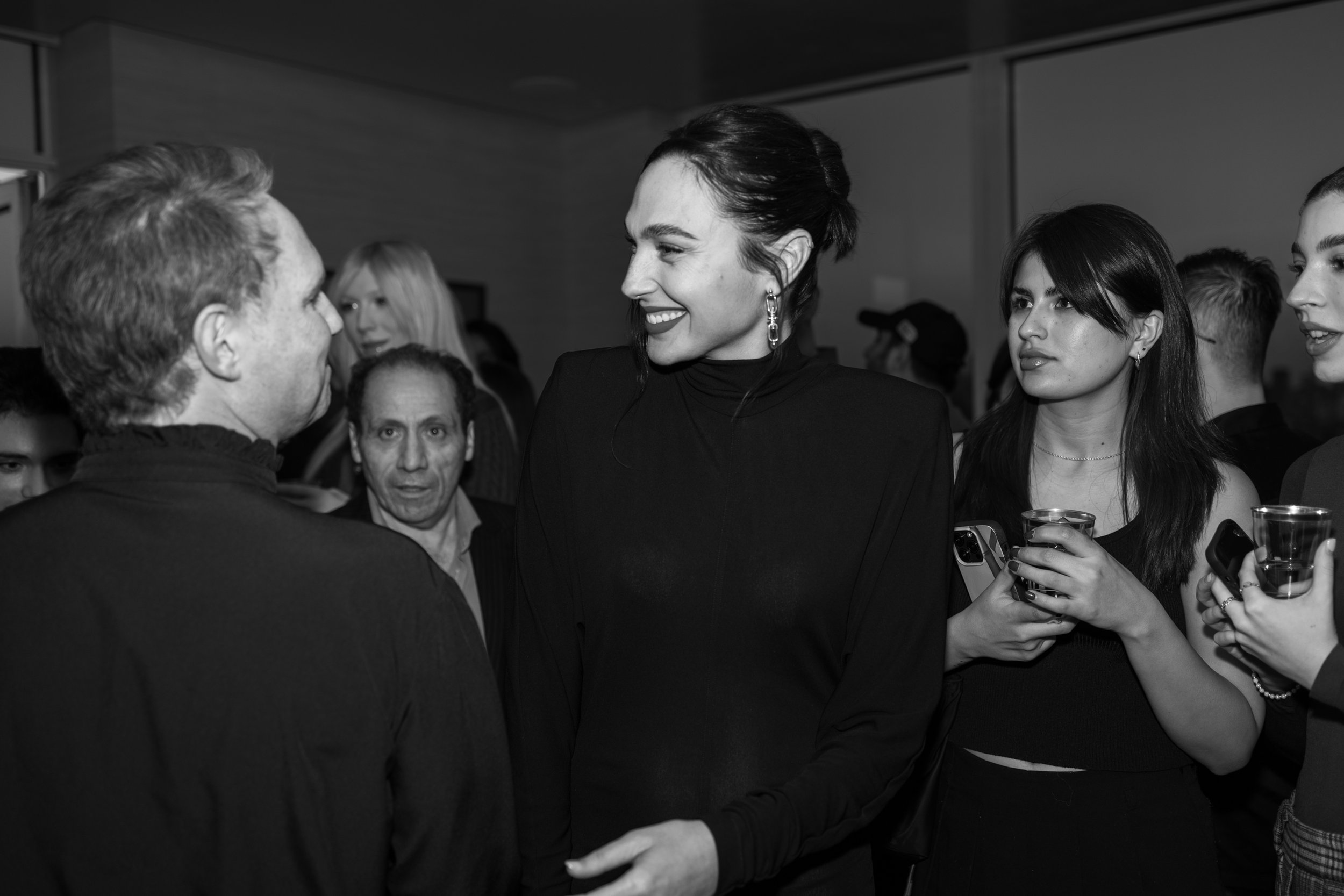 Gal Gadot (Portrait).jpg