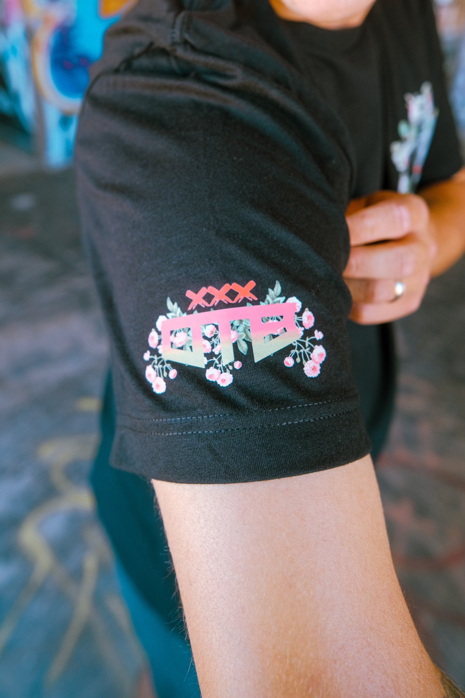 GIRLS FAV MINI SLEEVE.jpg