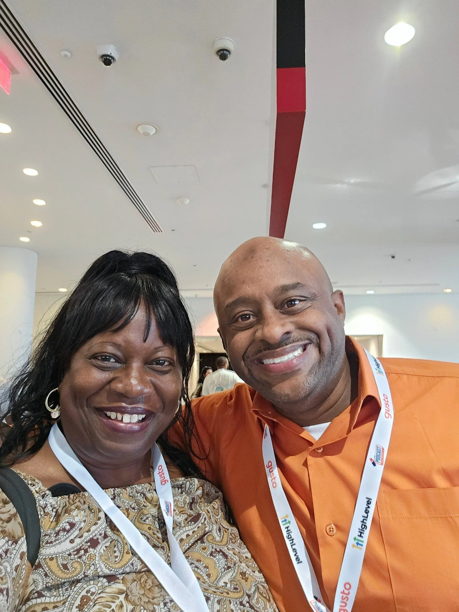 #PodcastSummit2025 Running into some great people enjoying the information sharing.
