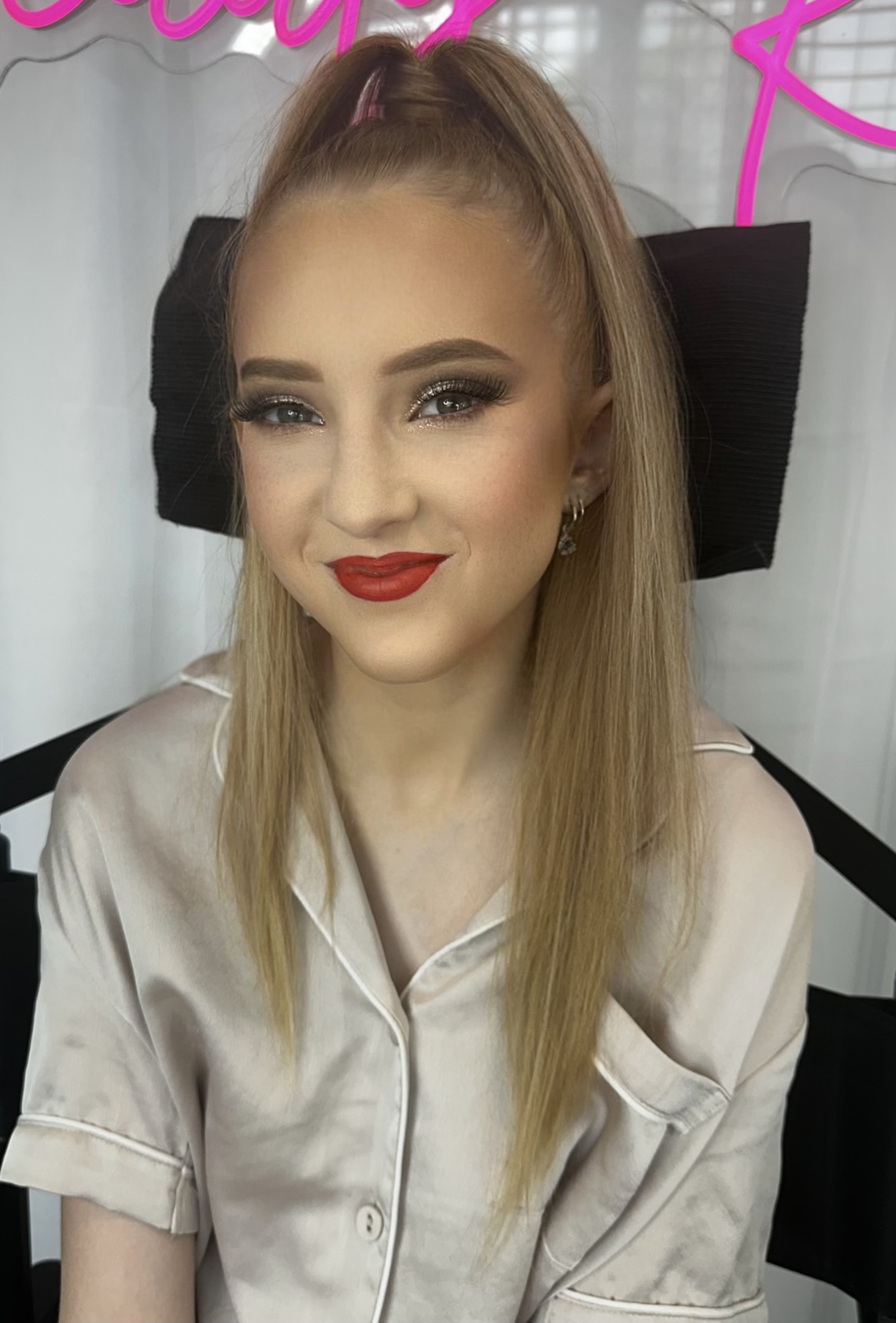 Facetune_10-11-2024-12-48-00.jpeg
