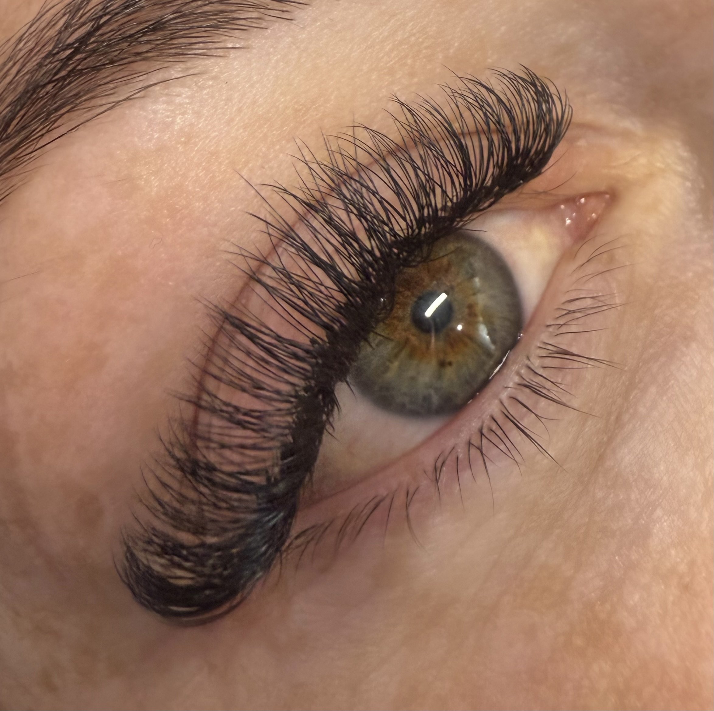 Facetune_21-12-2024-19-24-17.jpeg