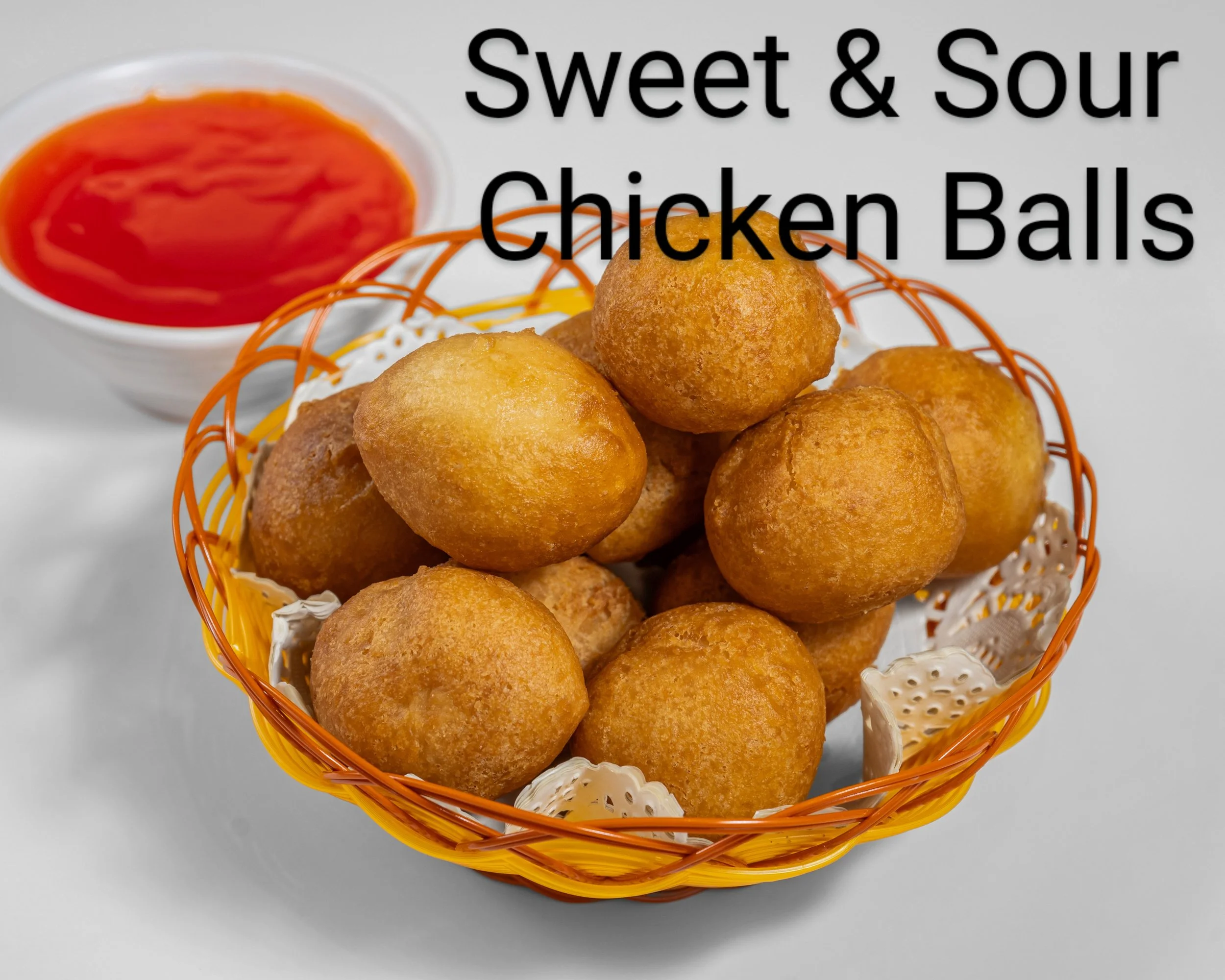 Leon'sGardenChinese&ThaiCuisine_SweetAndSourChickenBalls.jpg