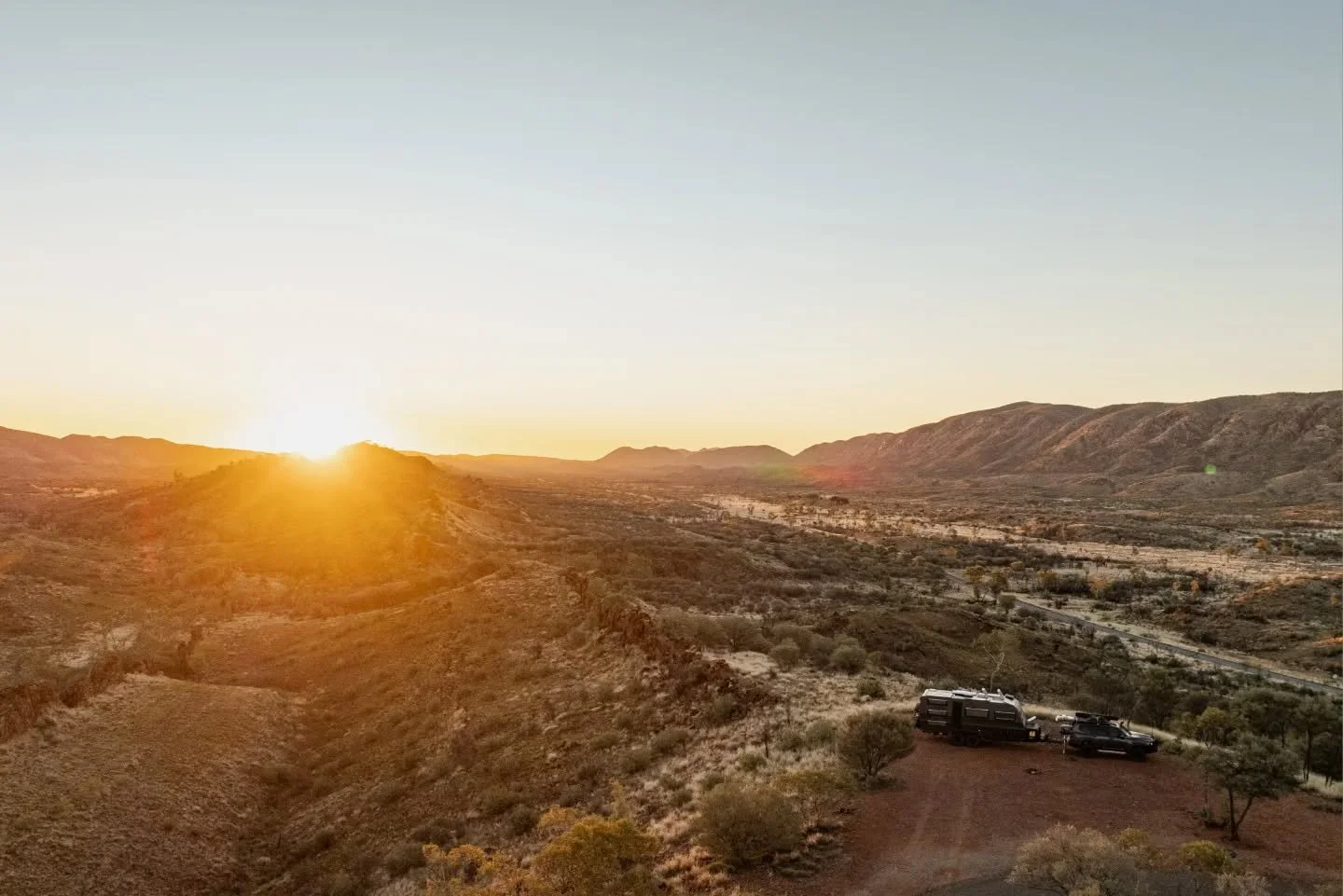 WEST MACDONNELL RANGES 🌄 

One of the most scenic drives we've done so far 😍 There's so much to see along this stretch but while we were here we dropped into Gosse Bluff, Tyler's Pass Lookout, Serpentine Gorge, and Standley Chasm. All were great in