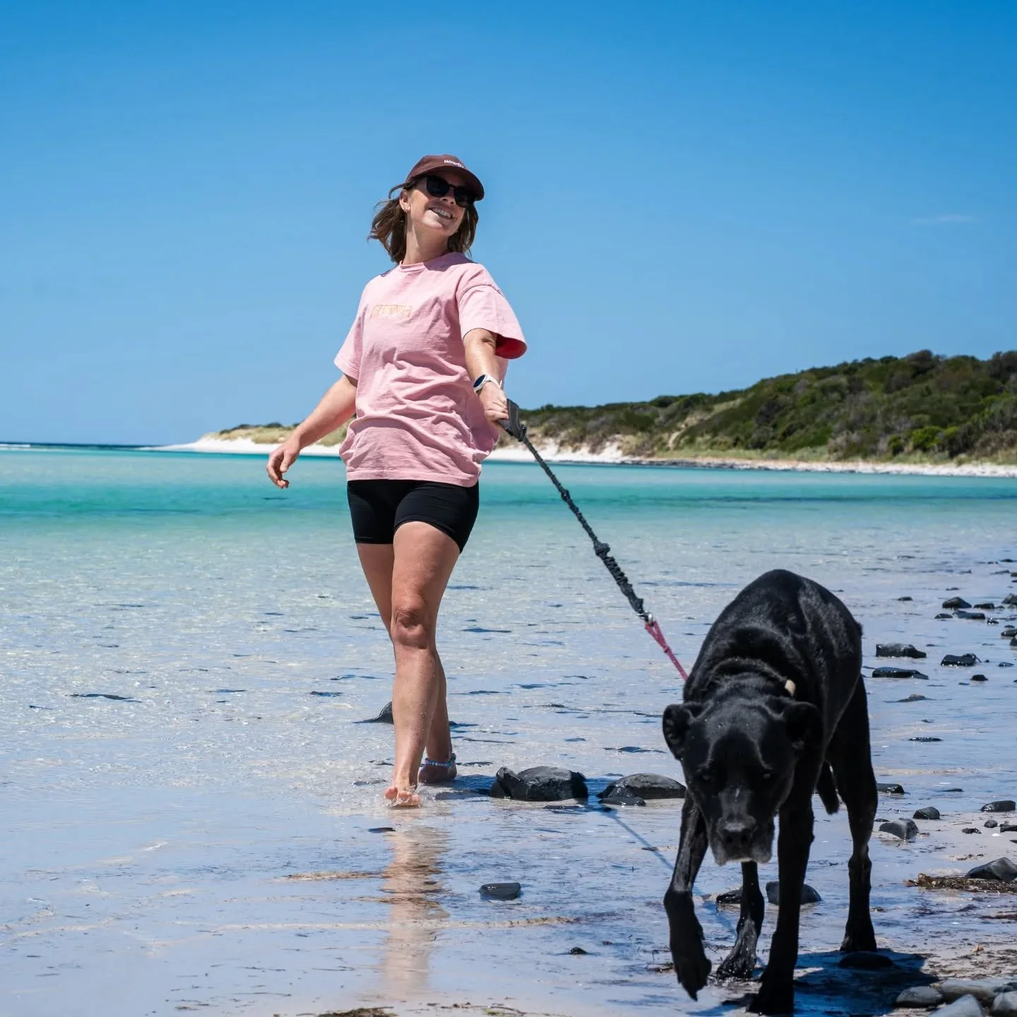 We've finally hit the coast! It's been wet, windy, and wild... and it's getting packed!
We originally struggled to find a spot out here, checking about 4 different campsites until we finally stumbled across a spot 😮&zwj;💨
We've made the most of wha