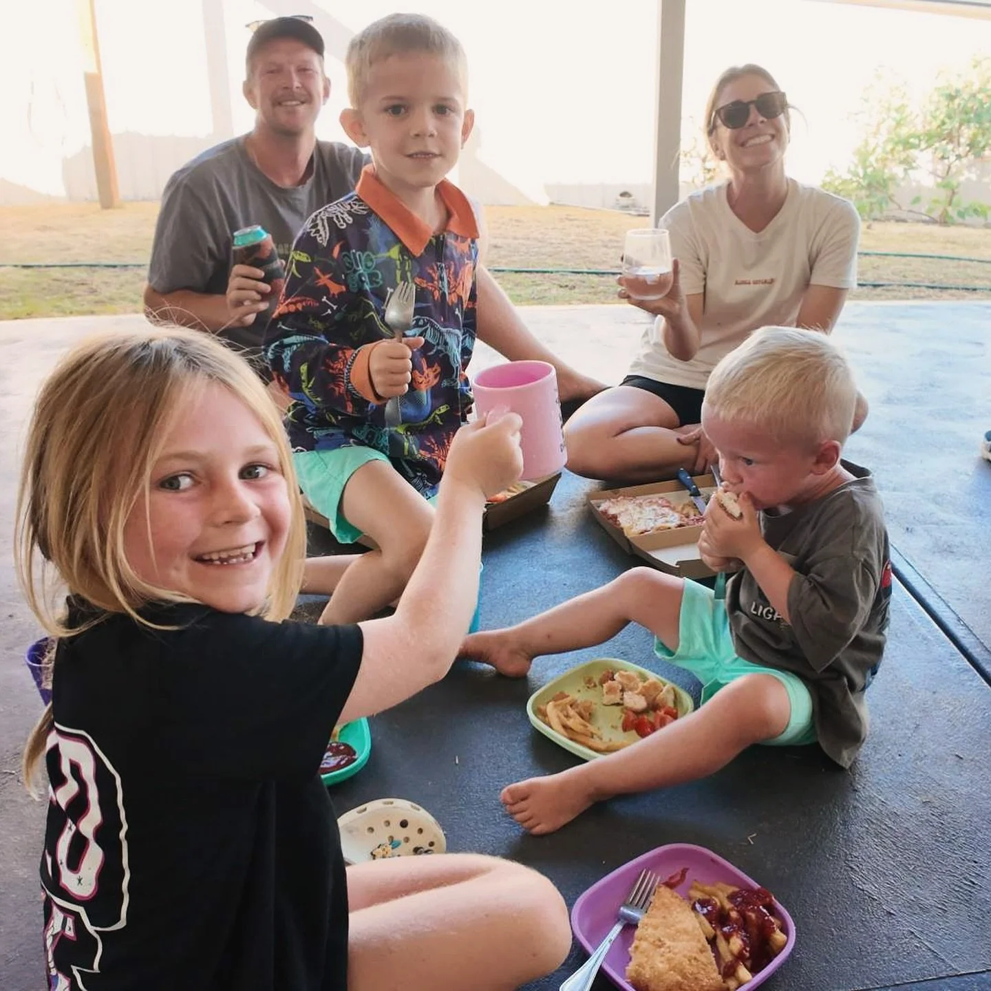 WE ARE &ldquo;HOME&rdquo;🏡
This definitely hasn&rsquo;t been the smoothest or most enjoyable ways to come home and while lots was expected, it has been a little heartbreaking and stressful to say the least. I don&rsquo;t know how we&rsquo;d go about