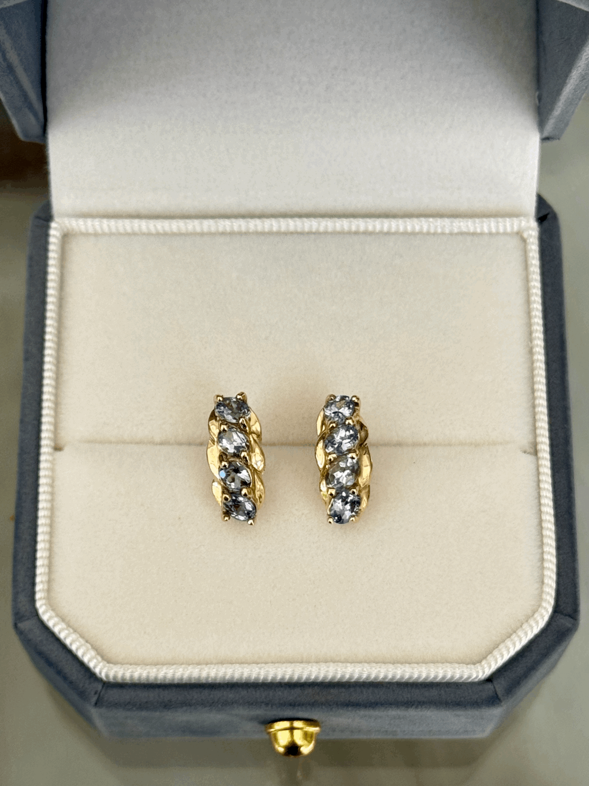 Lilac Amethyst Stud Earrings in 10k Yellow Gold