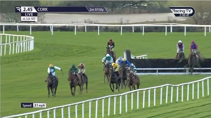 🧊Iceberg Theory🧊 brings up the second part of our double today under @conor.59 in @corkracecourse to win the Kevin McManus Bookmaker Handicap Chase. Well done to owner John Brennan👏