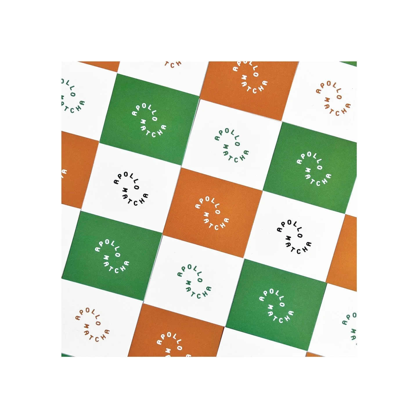 Identit&eacute; visuelle / Apollo Matcha
2025 - Cartes de visite

Apollo Matcha est une marque de th&eacute; matcha c&eacute;r&eacute;monial cultiv&eacute; au Japon et bas&eacute;e &agrave; Paris.