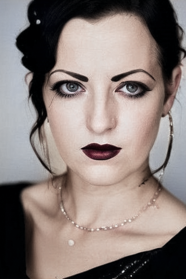 Dr Jenny Butler is a Lecturer in the Study of Religions at University College Cork, where she teaches courses on esotericism, new religious movements, mythology and folk religion. Her research focuses on ethnographic studies of religious and cultural